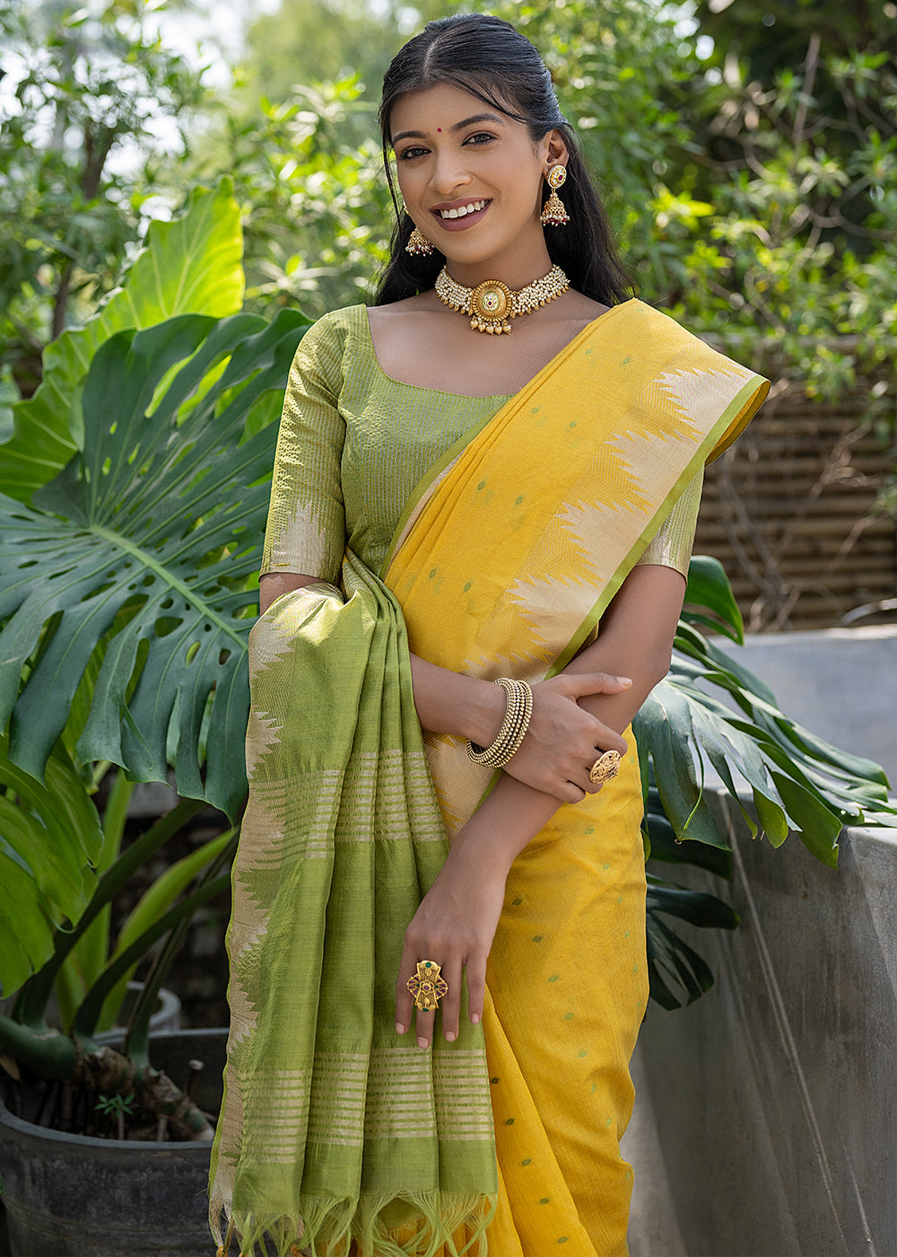 Buy MySilkLove Tulip Yellow Zari Woven Banarasi Raw Silk Saree Online