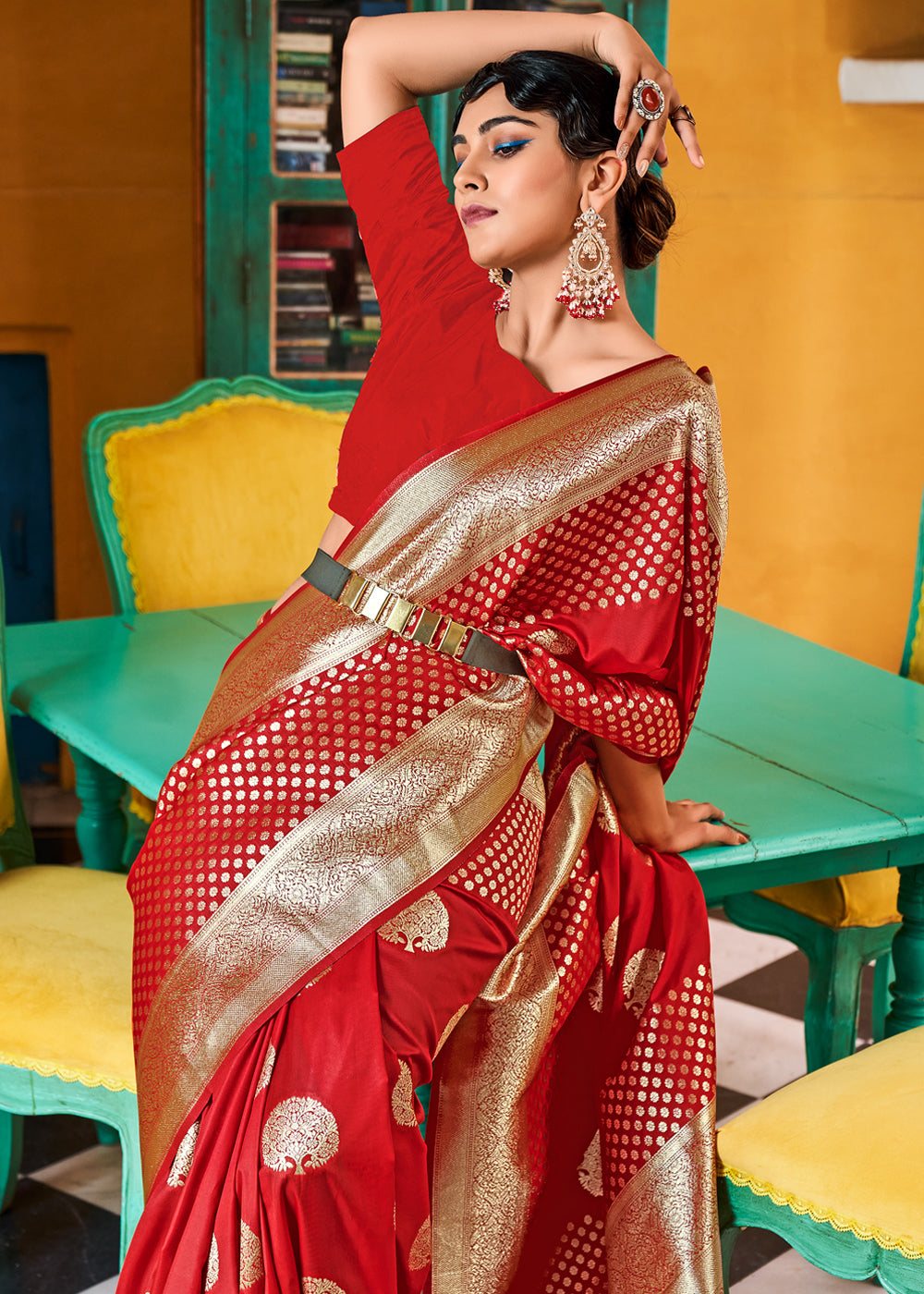 Buy MySilkLove Red Mandy Zari Woven Banarasi Saree Online