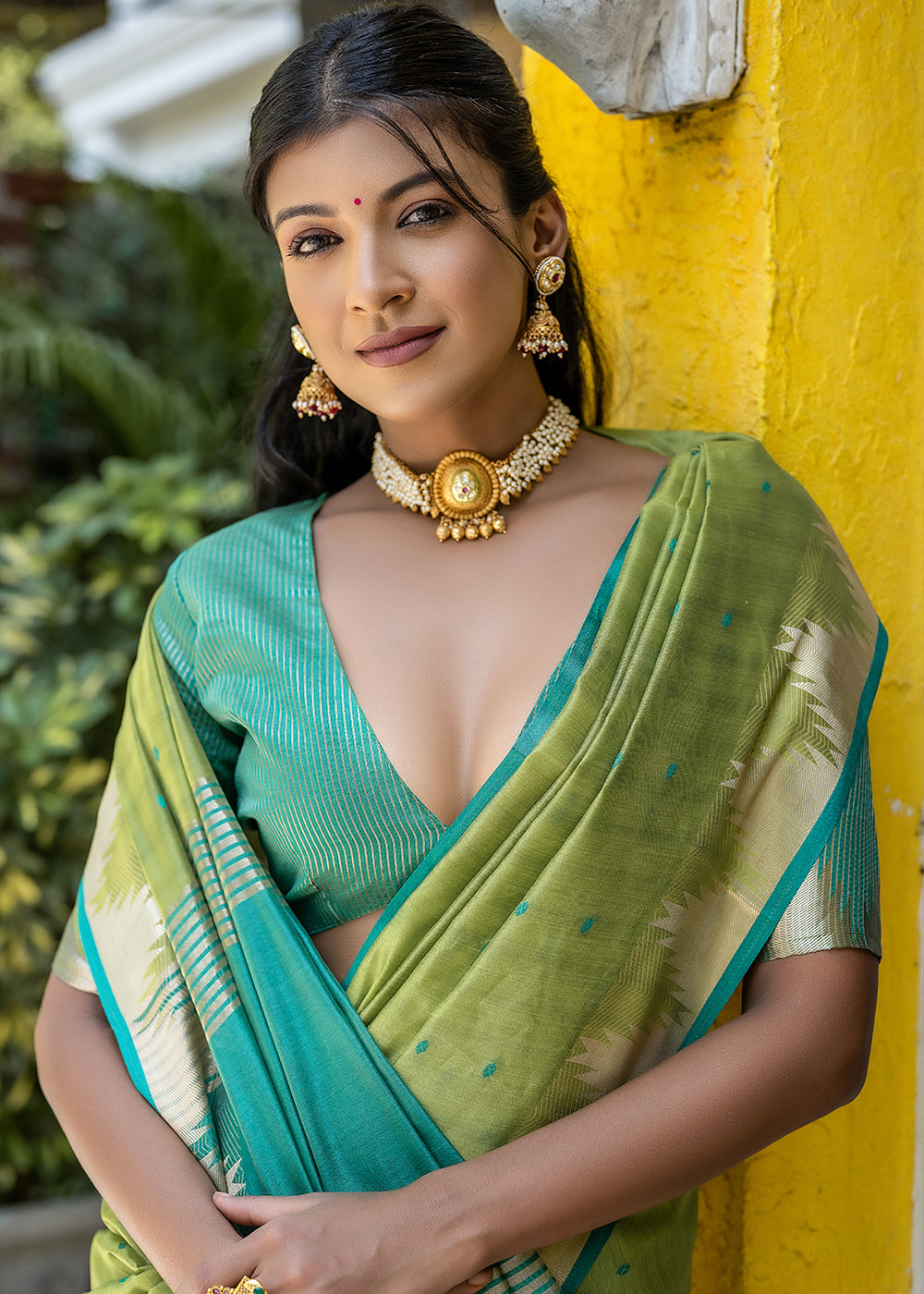 Buy MySilkLove Yuma Green Zari Woven Banarasi Raw Silk Saree Online