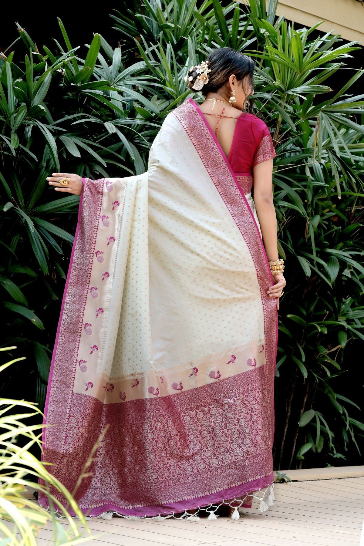 Buy MySilkLove Pearl White and Purple Banarasi Paithani Silk Saree Online