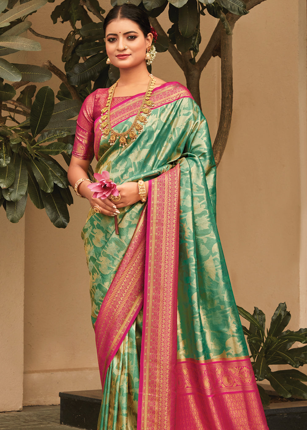 Buy MySilkLove Spring Leaves Green Woven Kanjivaram Saree Online