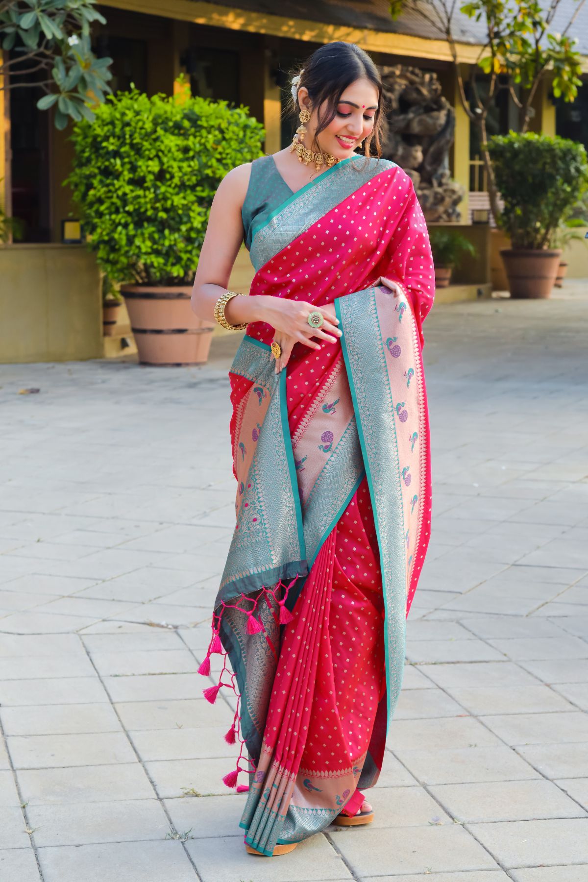 Buy MySilkLove French Pink and Blue Banarasi Paithani Silk Saree Online