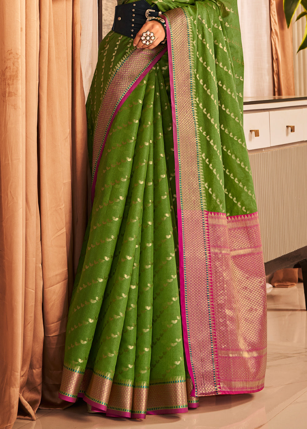 Buy MySilkLove West Coast Green Woven Banarasi Silk Saree Online