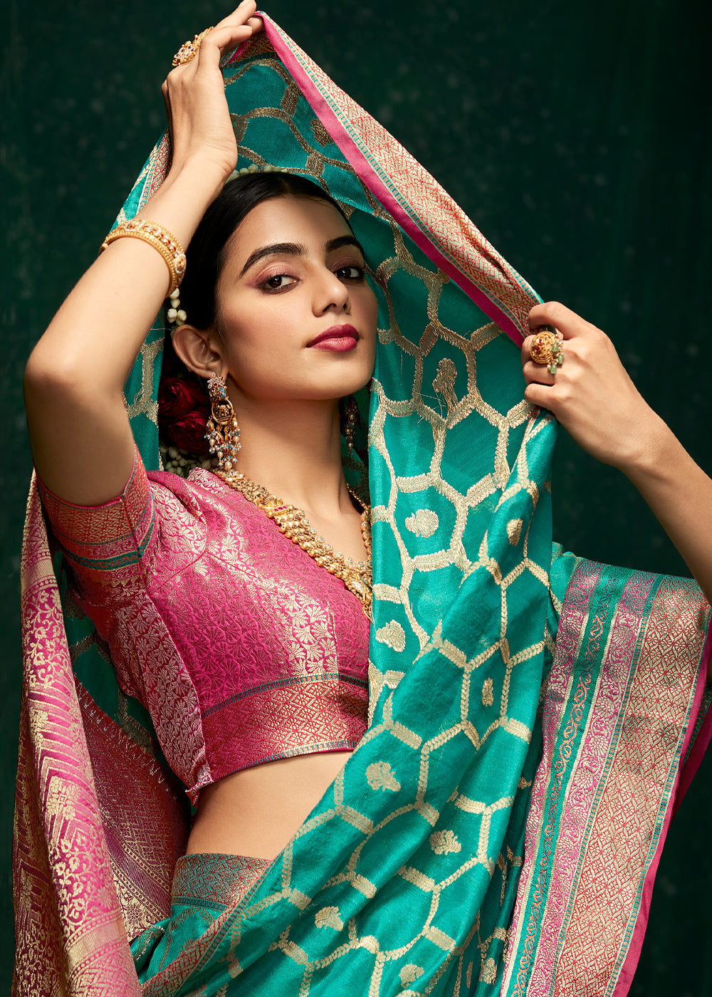 Buy MySilkLove Emerald Green Woven Banarasi Silk Saree Online