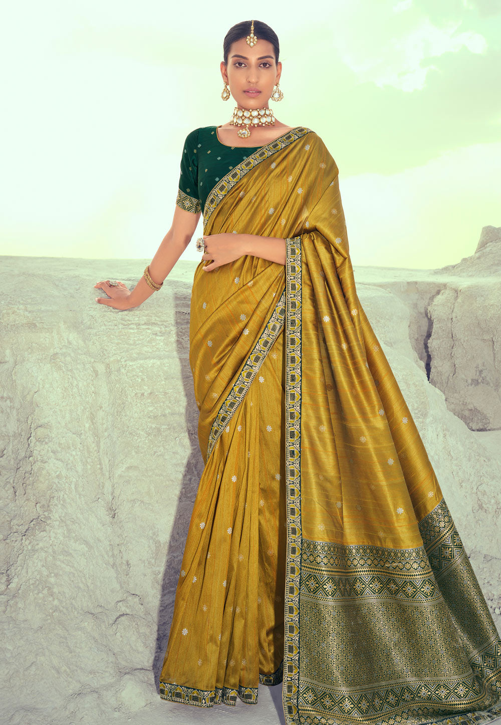 Buy MySilkLove Luxor Gold Yellow Woven Banarasi Saree Online