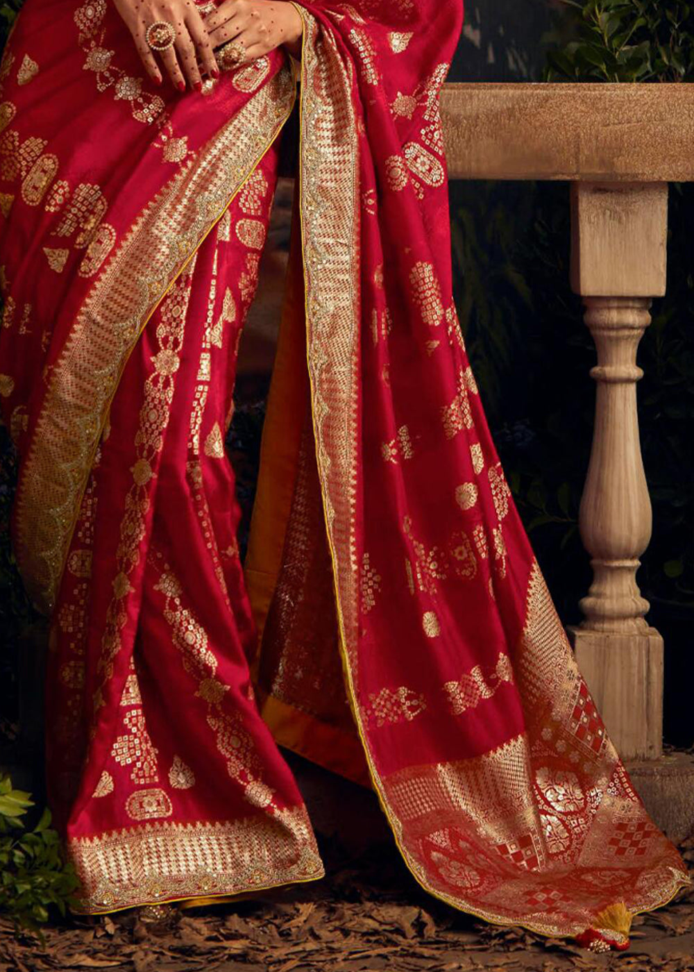 Buy MySilkLove Shiraz Red Woven Banarasi Designer Silk Saree Online
