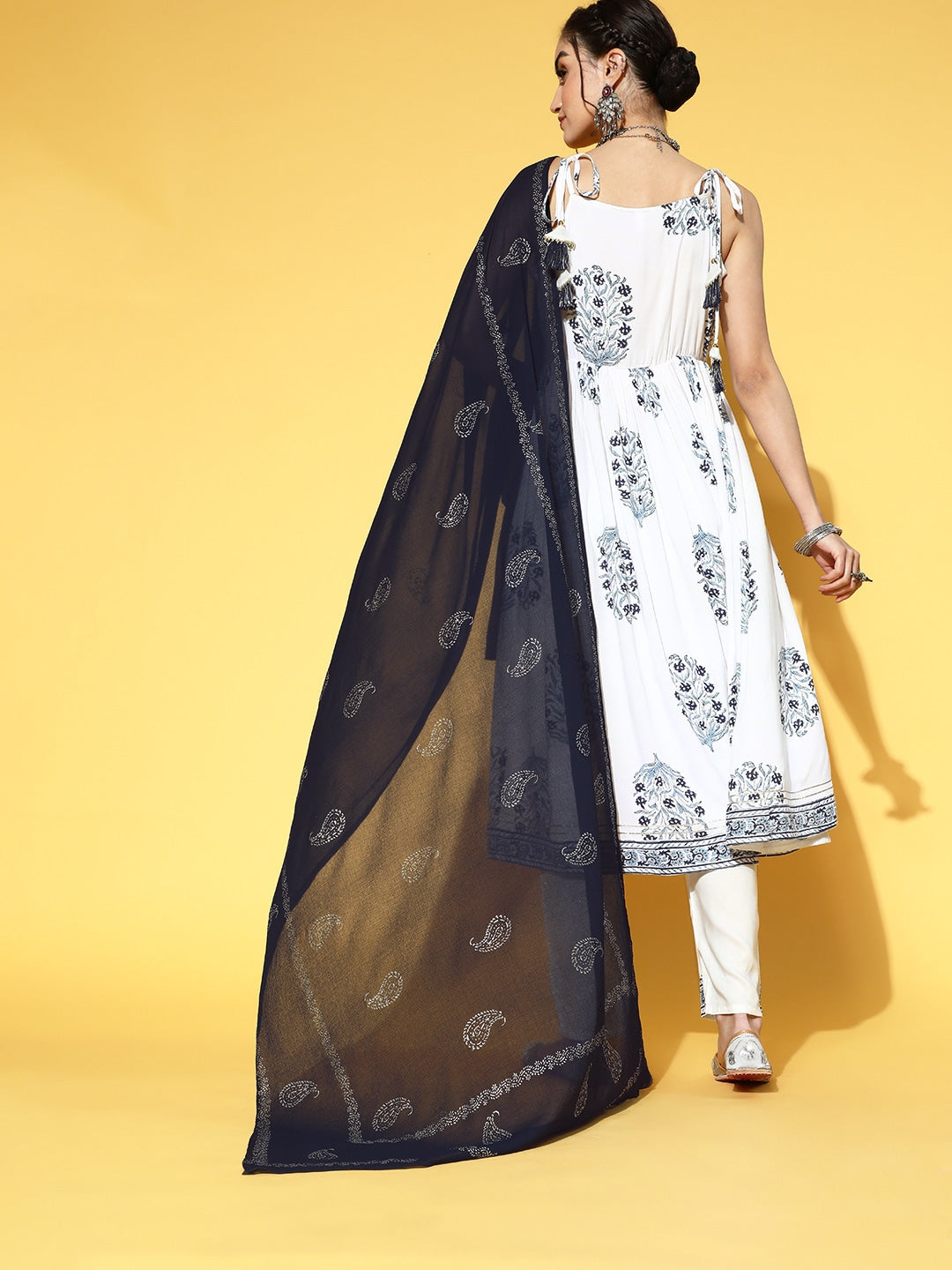 Buy MySilkLove Selago White and Blue Floral Printed Dupatta Set Online