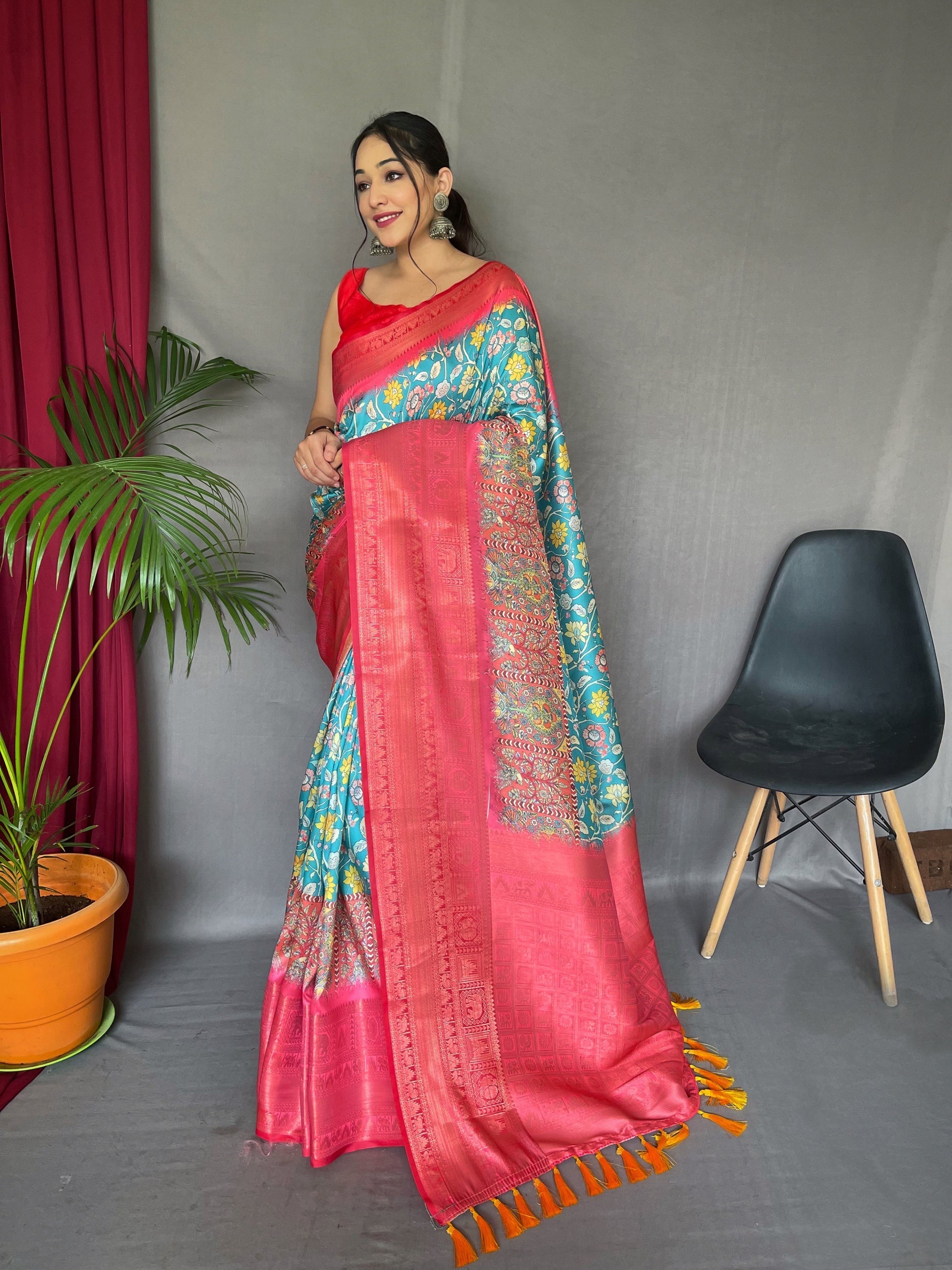 Buy MySilkLove Pelorous Blue and Pink Phool Kalamkari Gala Printed Saree Online