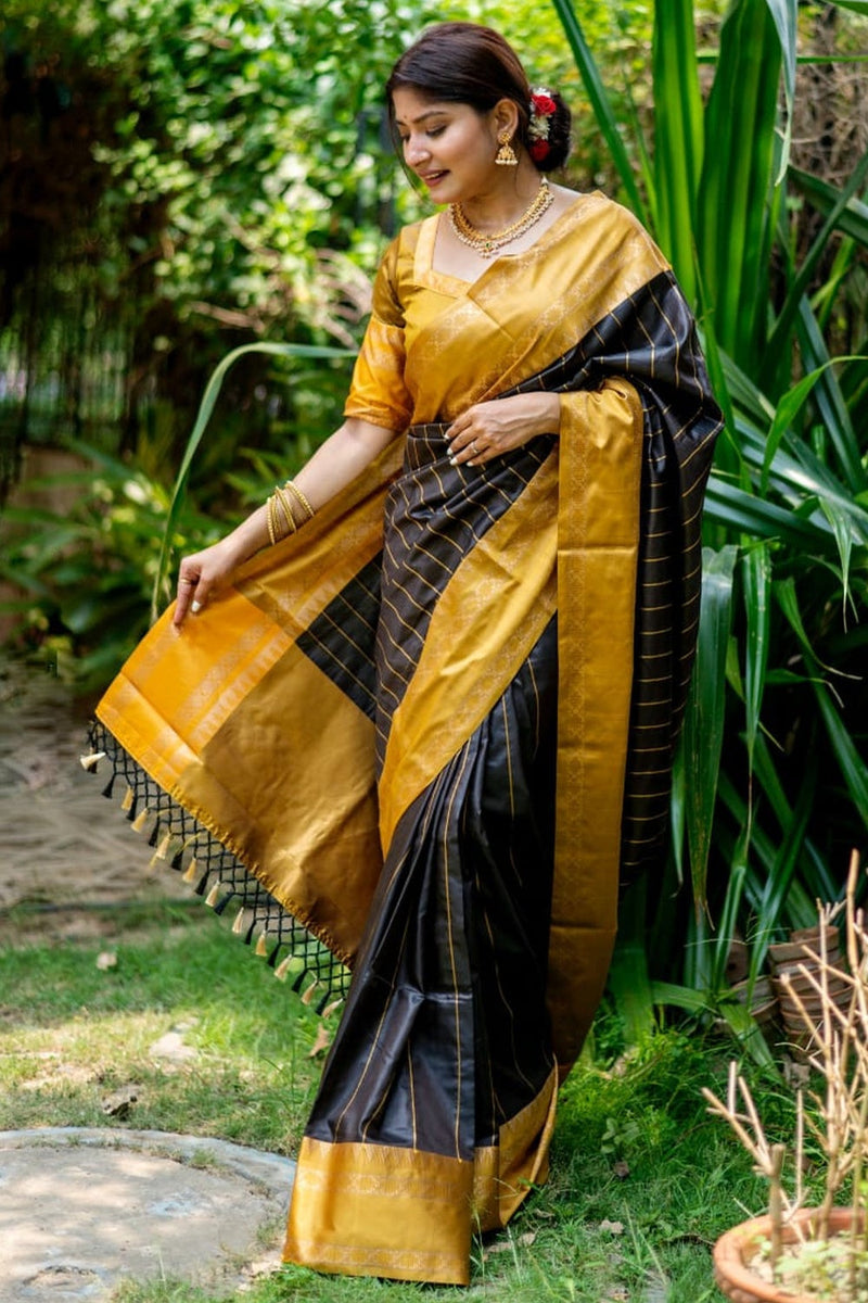 Anjali Yellow Soft Banarasi Silk Saree With Attractive Blouse Piece –  Zariknyaa