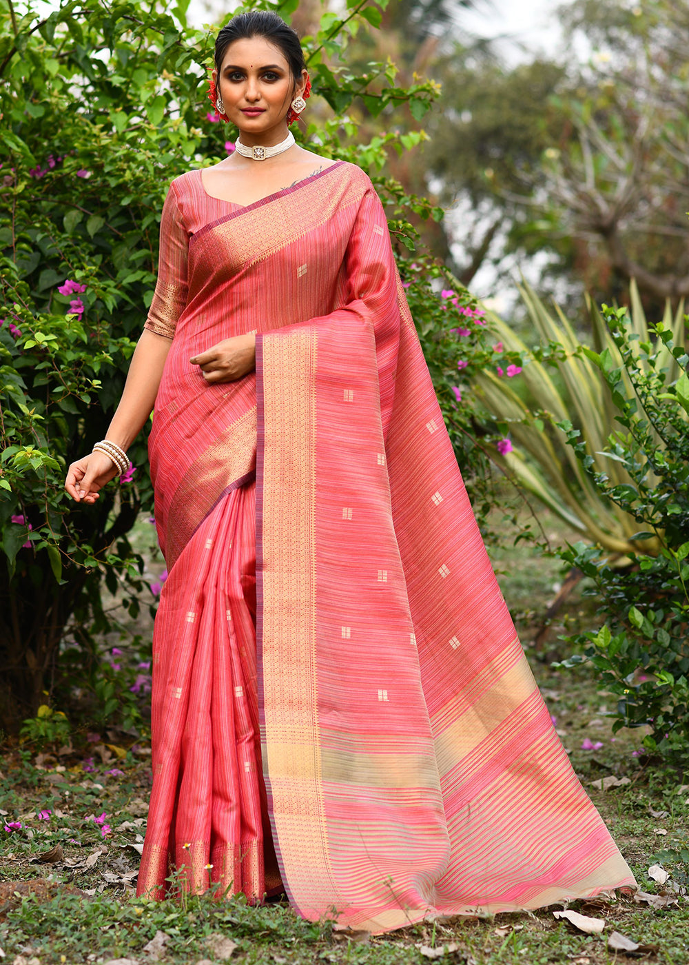 Buy MySilkLove Froly Peach Maheshwari Woven Silk Saree Online