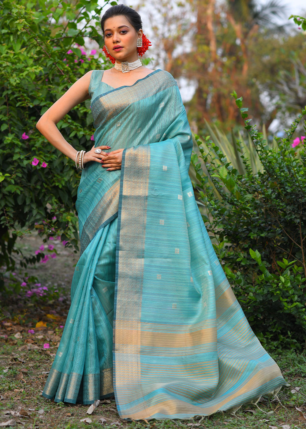 Buy MySilkLove Tradewind Blue Maheshwari Woven Silk Saree Online