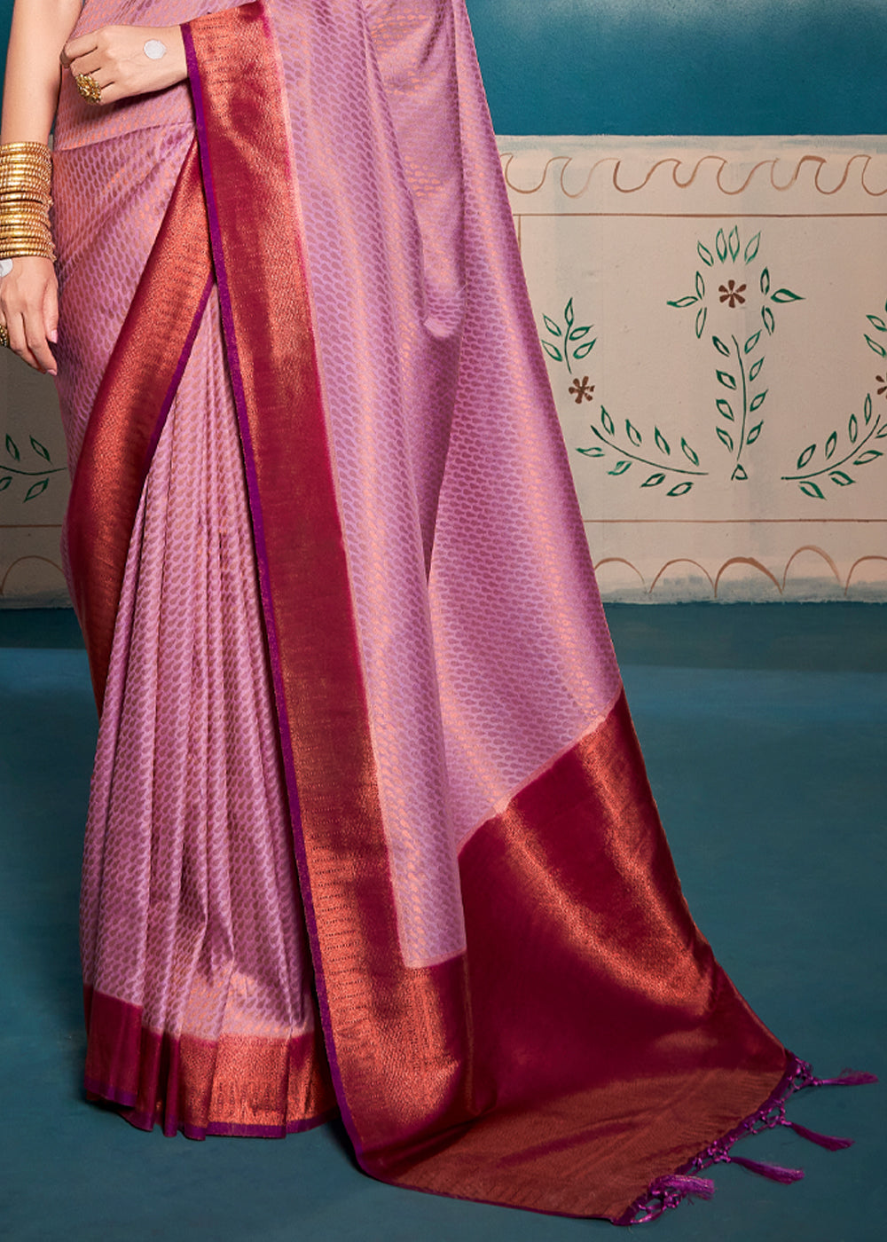 Buy MySilkLove Kobi Pink Woven Kanjivaram Silk Saree Online