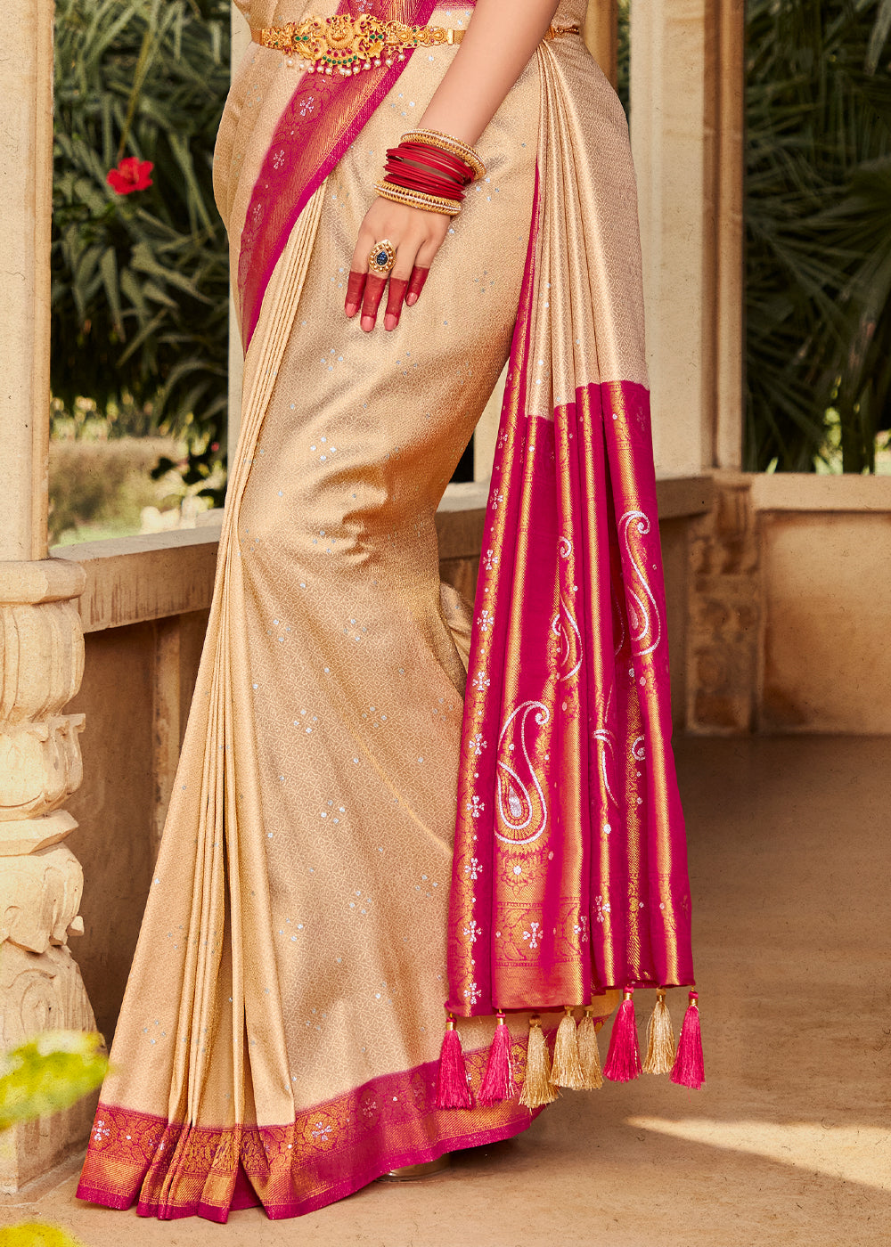 Buy MySilkLove New Orleans Cream and Pink Woven Kanjivaram Silk Saree Online