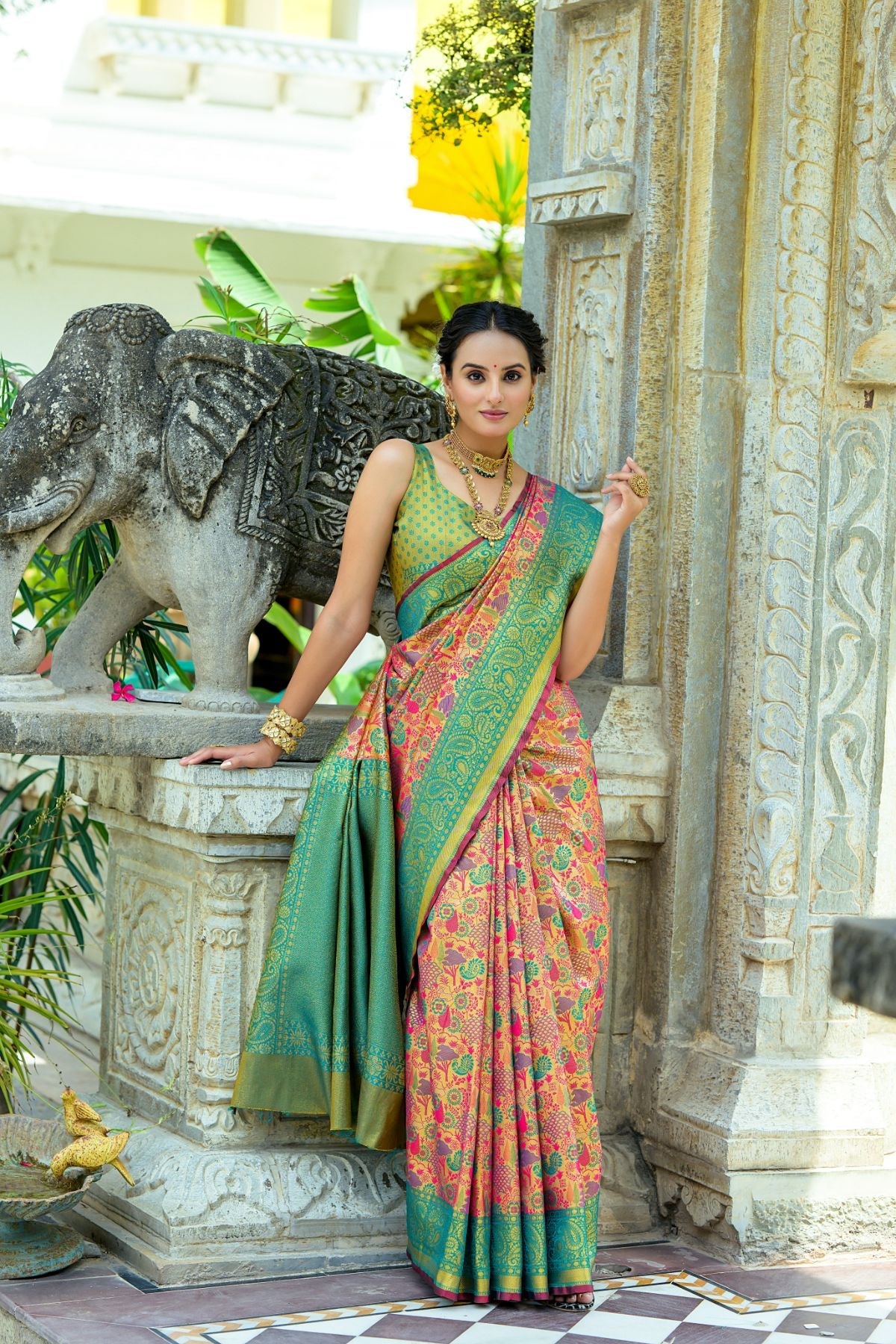 Buy MySilkLove Rama Pink and Green Woven Kanjivaram Saree Online
