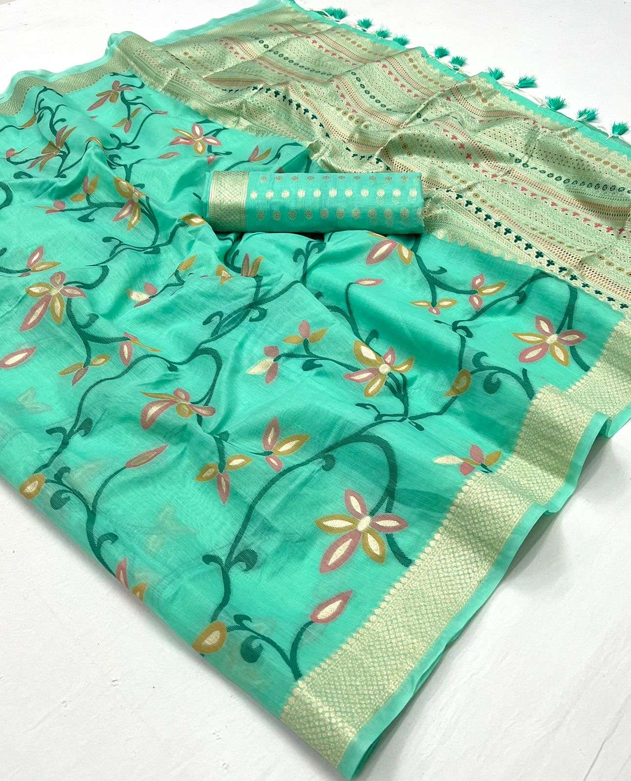 Buy MySilkLove Pista Green Handloom Jamdani Saree Online