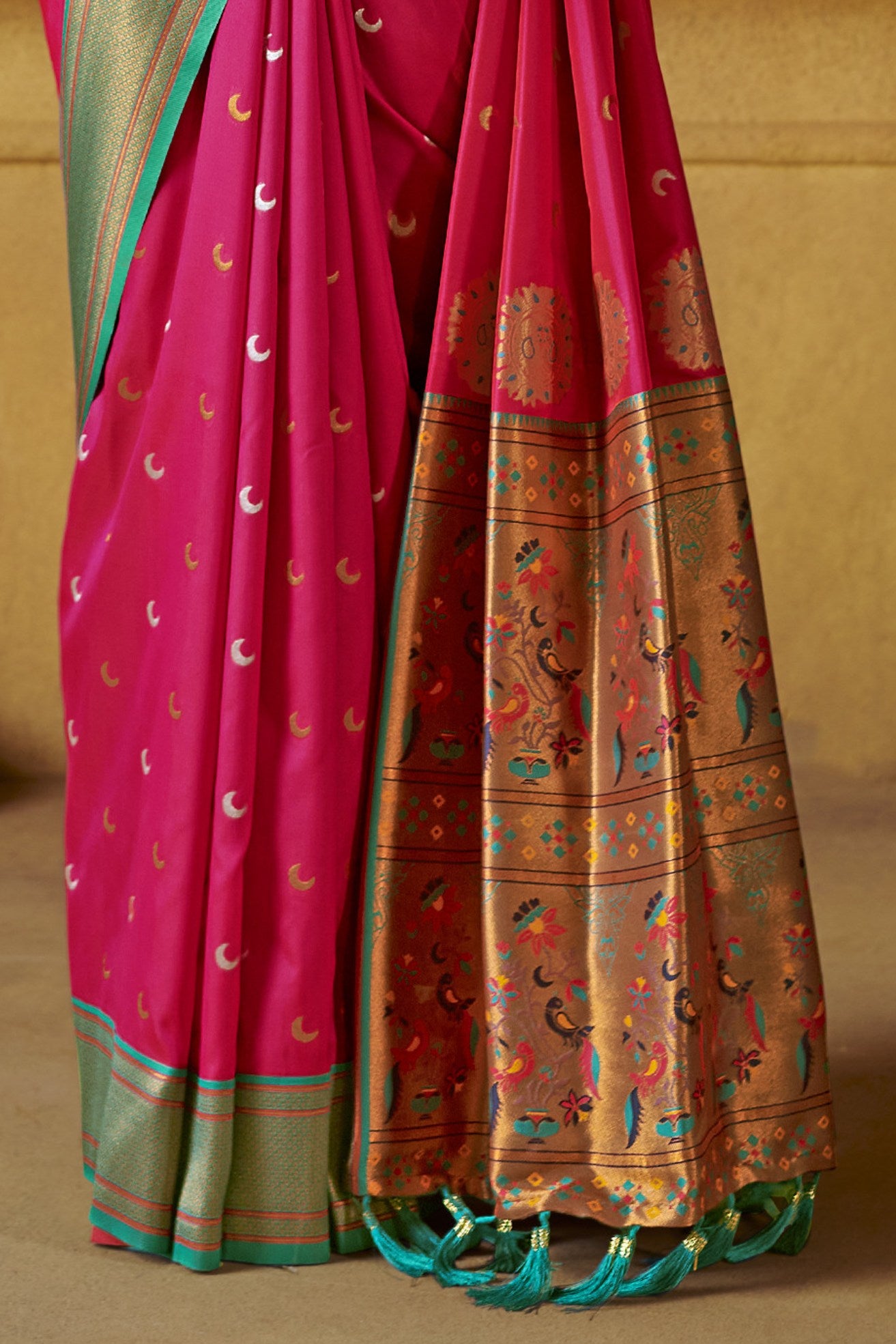 Buy MySilkLove Cherrywood Pink Woven Paithani Saree Online