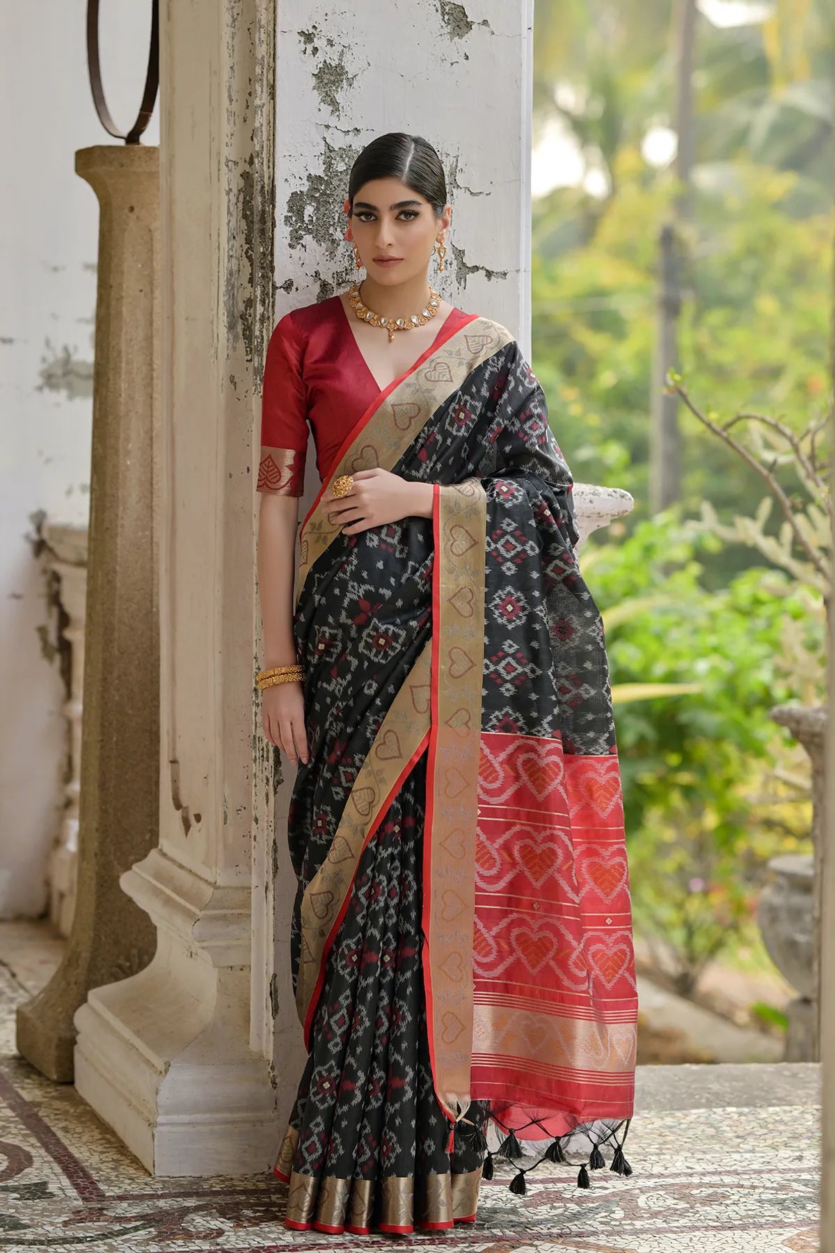 Buy MySilkLove Bistre Black Woven Raw Silk Saree Online