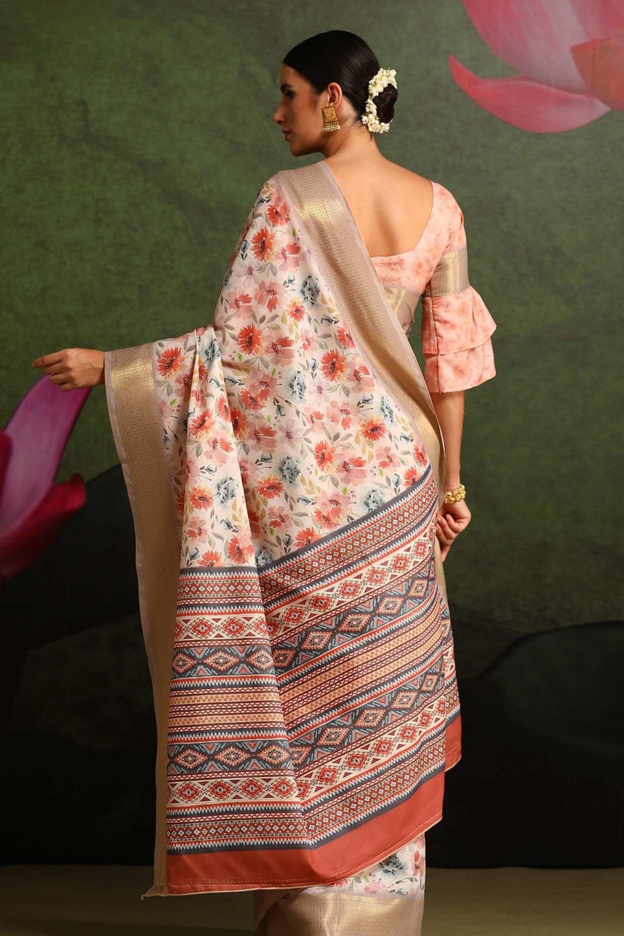 Buy MySilkLove Melon Pink and Cream Floral Printed Saree Online