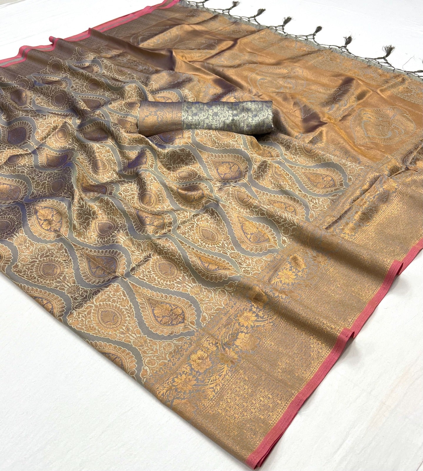 Buy MySilkLove Tanchoi Golden and Cream Two Tone Kanjivaram Handloom Saree Online