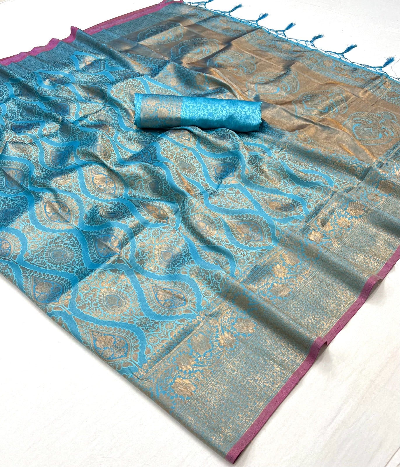 Buy MySilkLove Neon Cyan Blue Two Tone Kanjivaram Handloom Saree Online