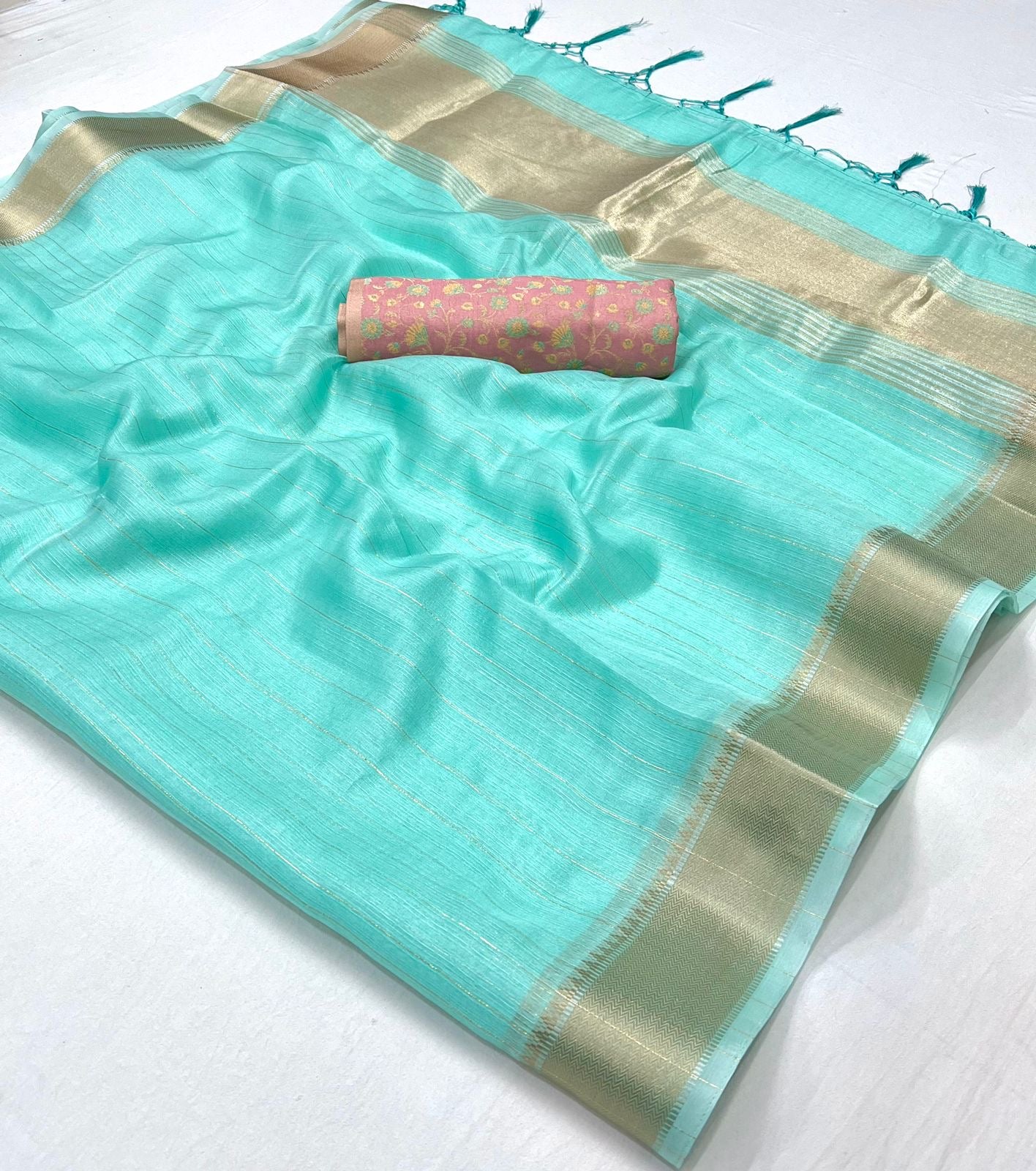 Buy MySilkLove Bright Turquoise Blue Chiffon Handloom Saree Online