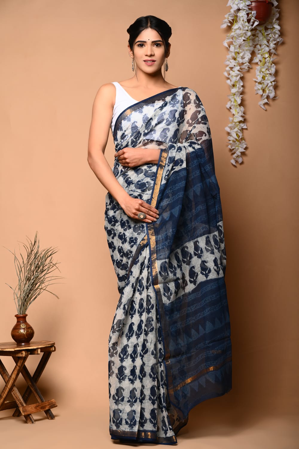 Buy MySilkLove Desert Storm White Handblock Kota Doriya Saree Online