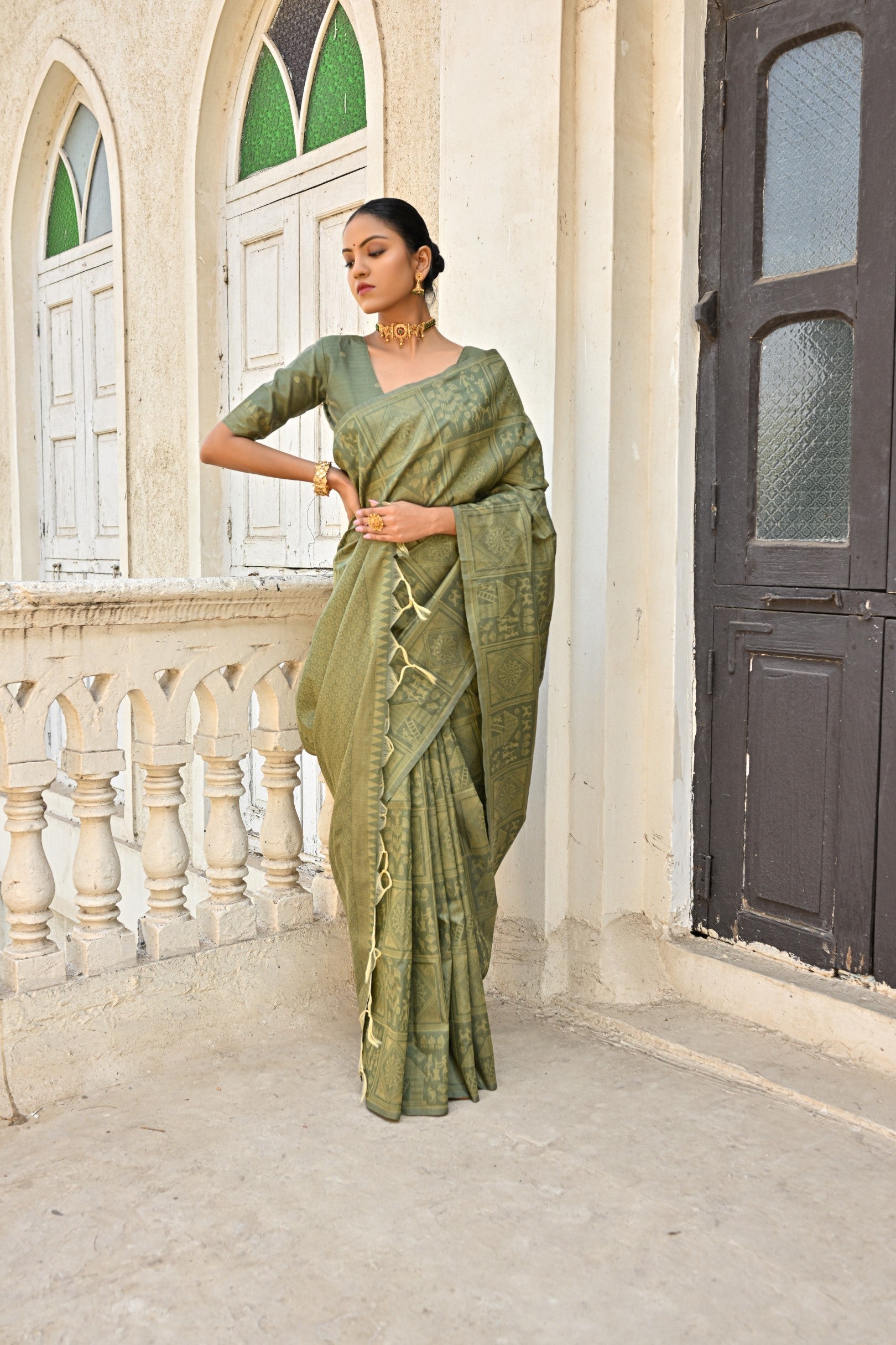 Buy MySilkLove Clay Creek Green Woven Kalamkari Raw Silk Saree Online