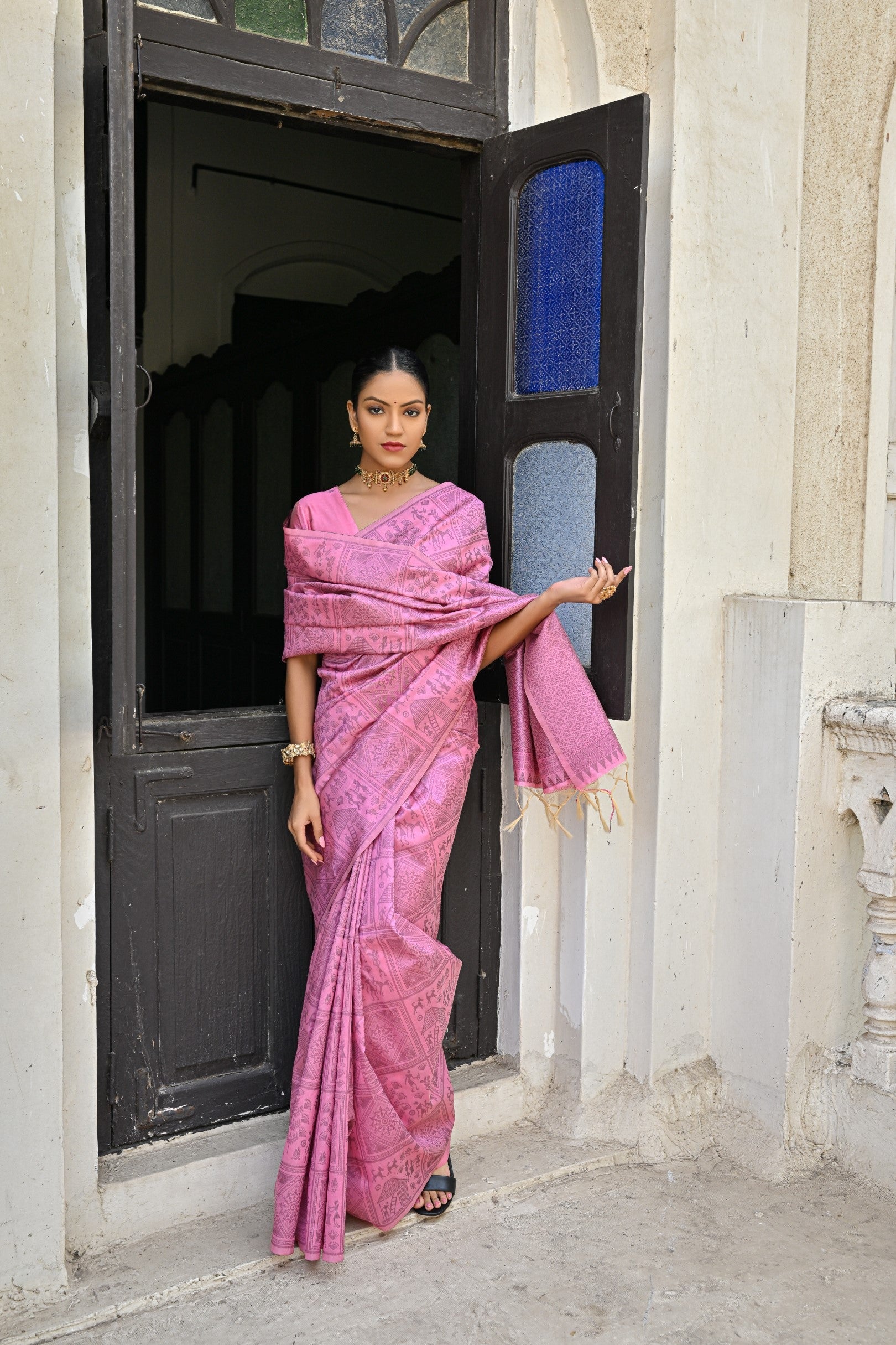 Buy MySilkLove Shimmering Blush Pink Woven Kalamkari Raw Silk Saree Online