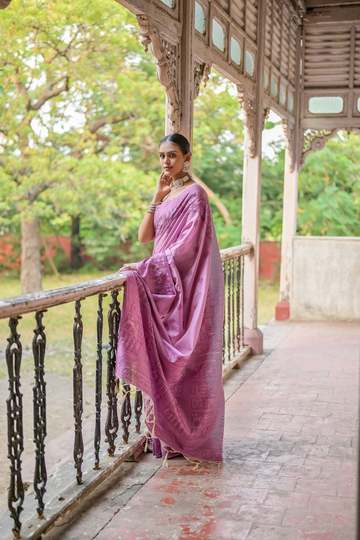 Buy MySilkLove Chantilly Purple Handloom Banarasi Raw Silk Saree Online