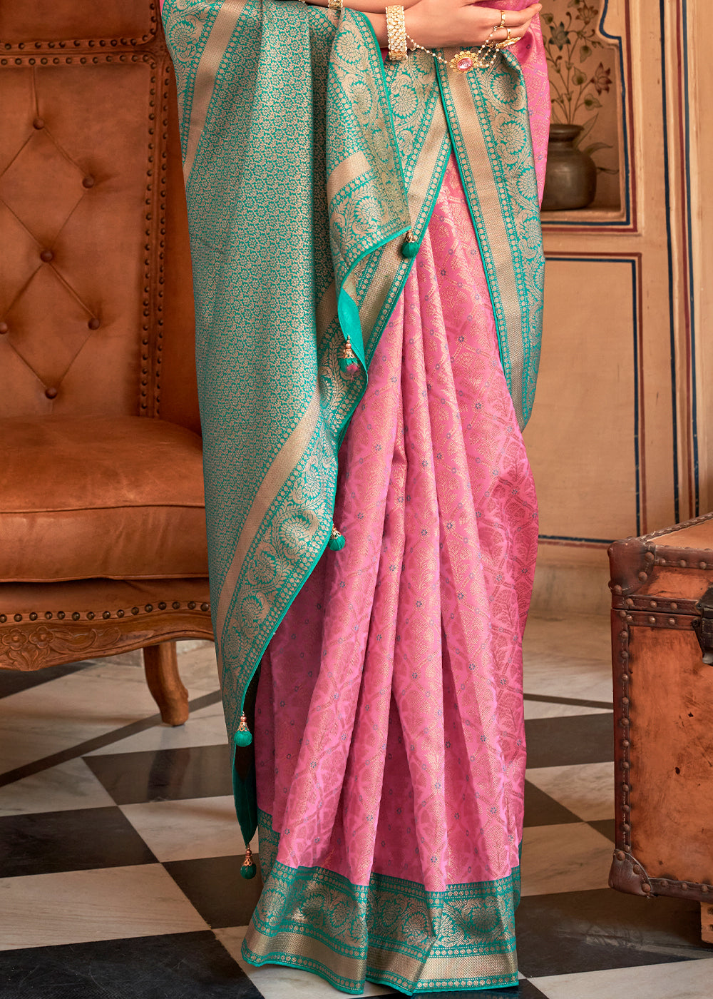 Buy MySilkLove Chestnut Rose Pink Zari Woven Banarasi Silk Saree Online