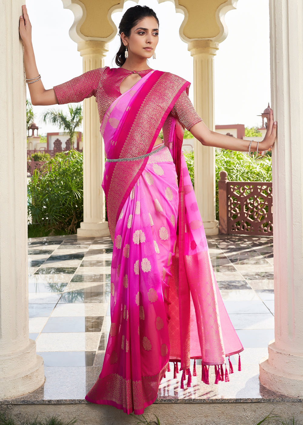 Buy MySilkLove Magenta Pink Zari Woven Georgette Saree Online