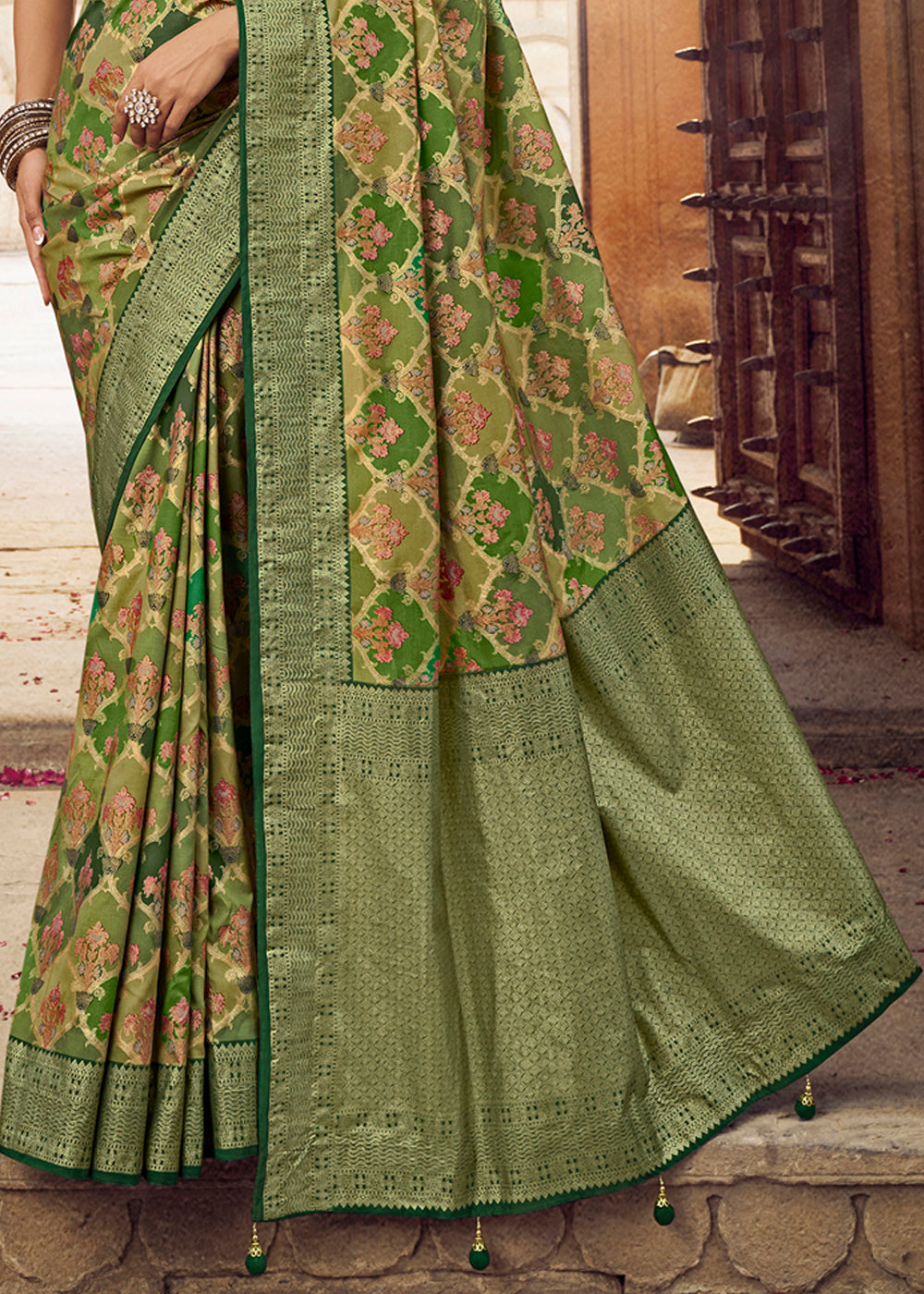 Buy MySilkLove Costa Del Sol Green Woven Banarasi Silk Saree Online