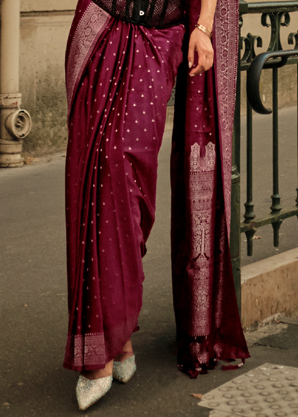 Buy MySilkLove Crown Of Thorns Maroon Woven Banarasi Satin Silk Saree Online