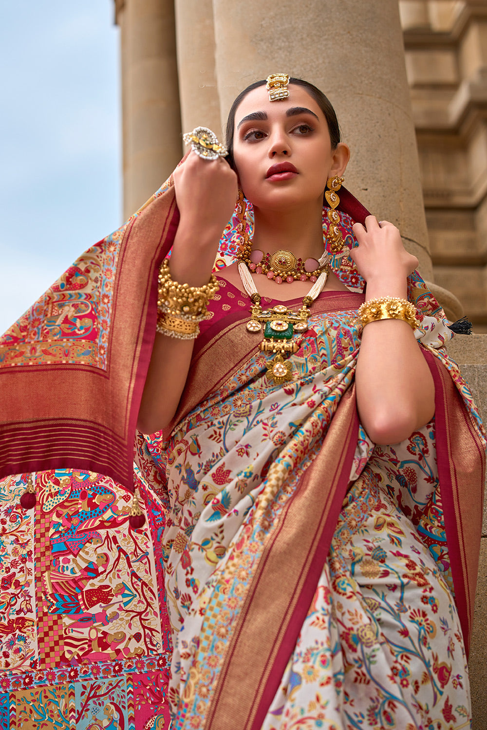 MySilkLove Salmon Pink and White Handloom Printed Patola Silk Saree