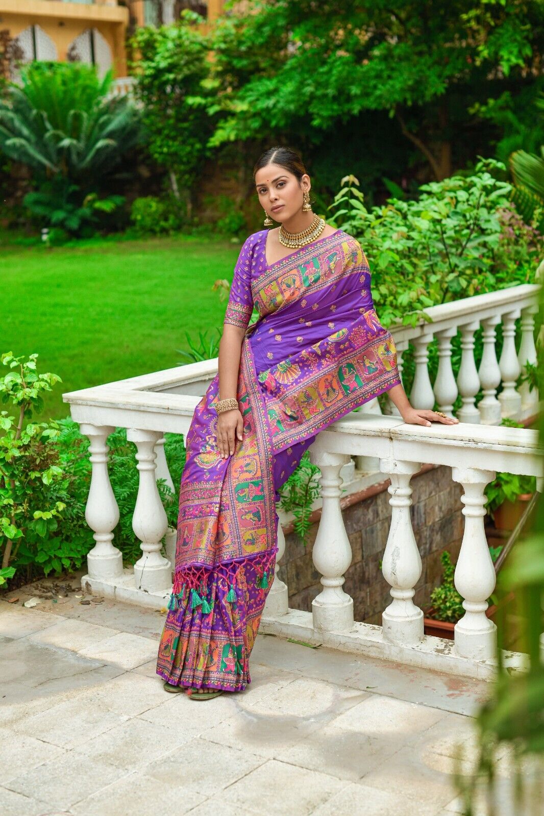 Buy MySilkLove Amethyst Purple Kashmiri Woven Banarasi Silk Saree Online