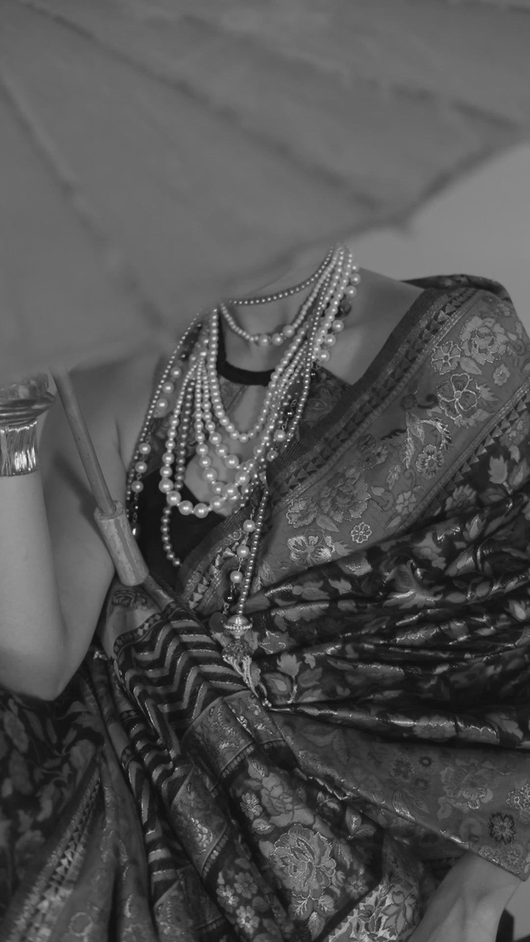 Buy MySilkLove Raven Black Kashmiri Handloom Jamewar Saree Online