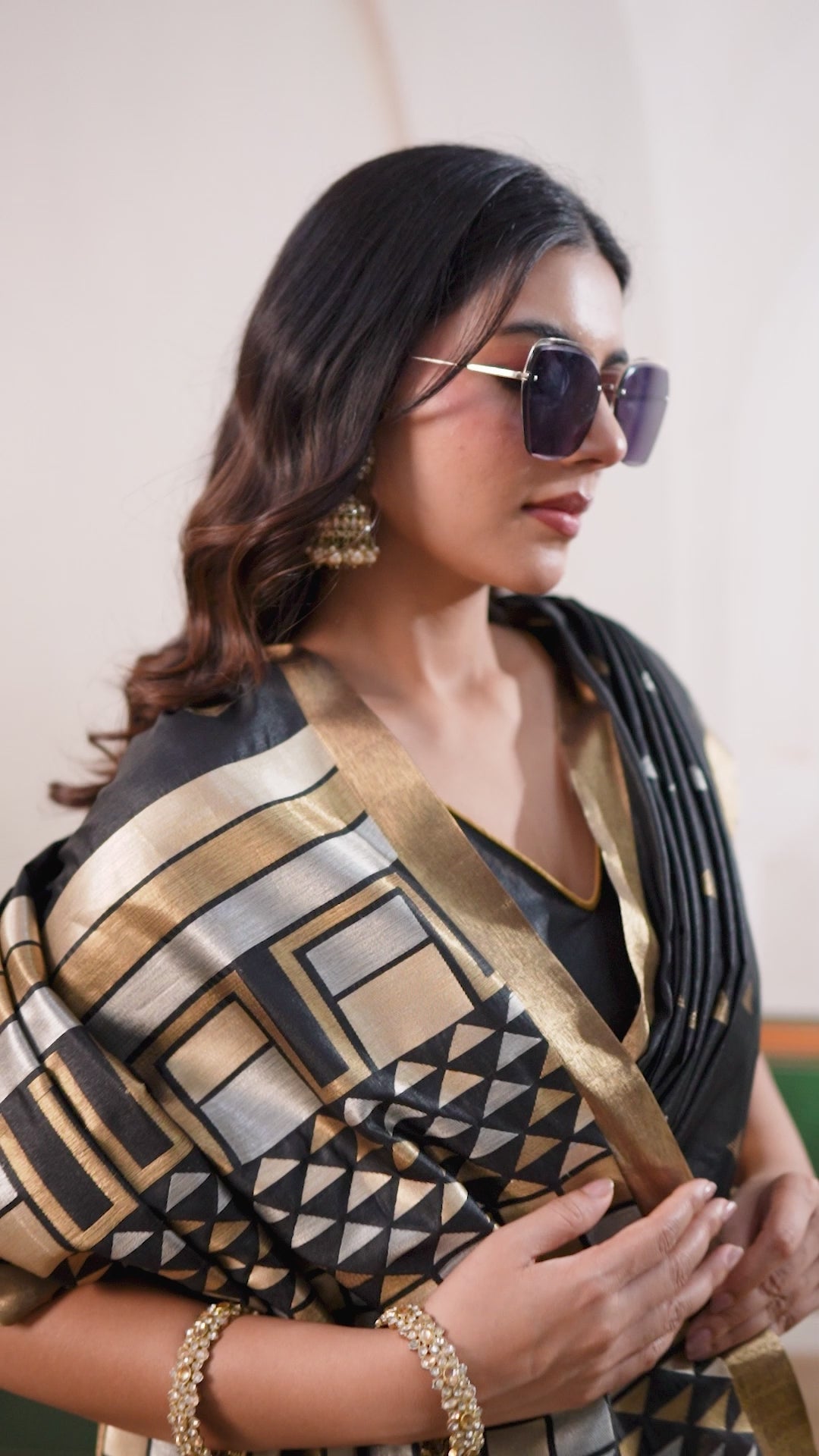 Buy MySilkLove Black Eel Tussar Handloom Silk Saree Online