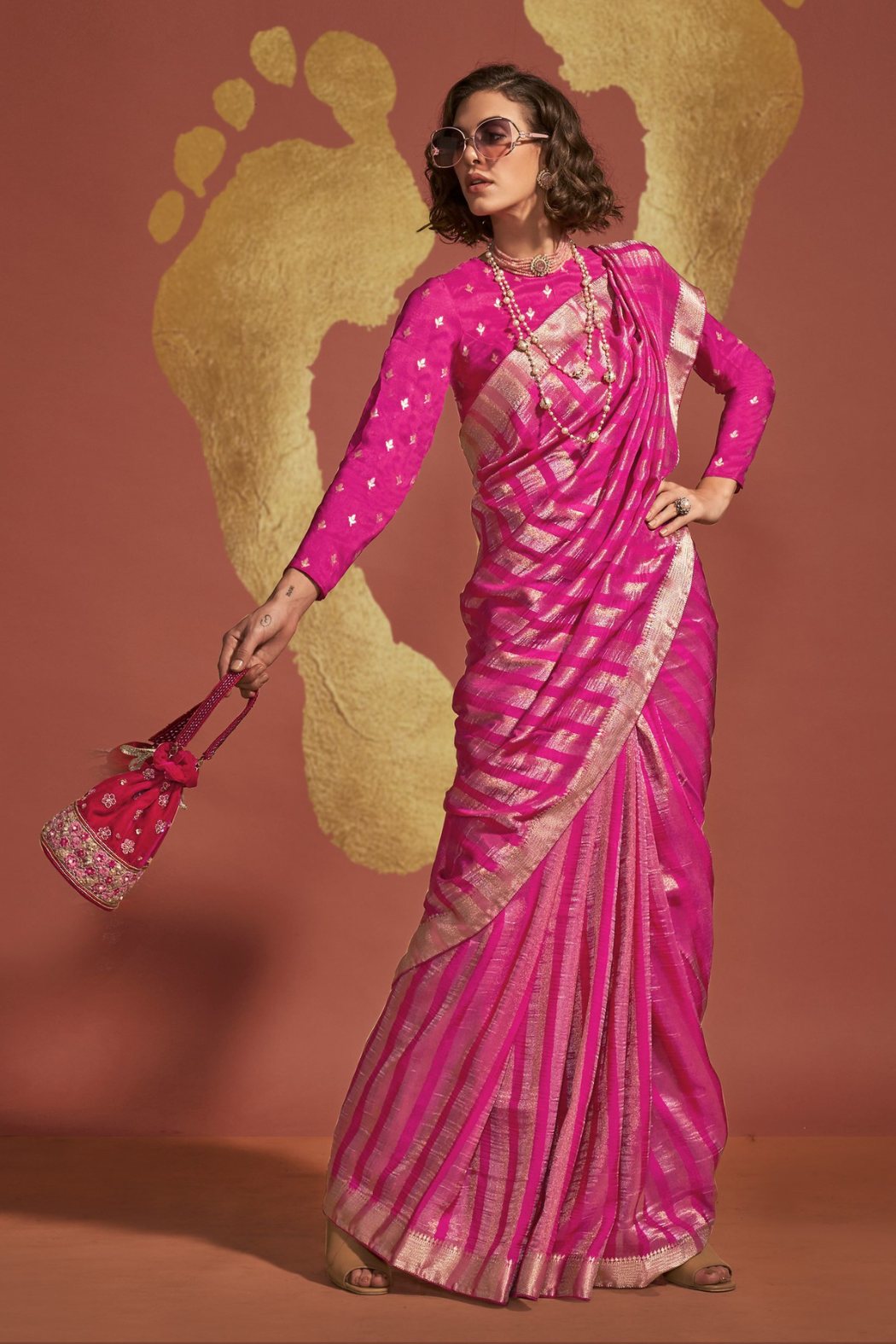 Buy MySilkLove Fusica Pink Banarasi Handloom Silk Saree Online