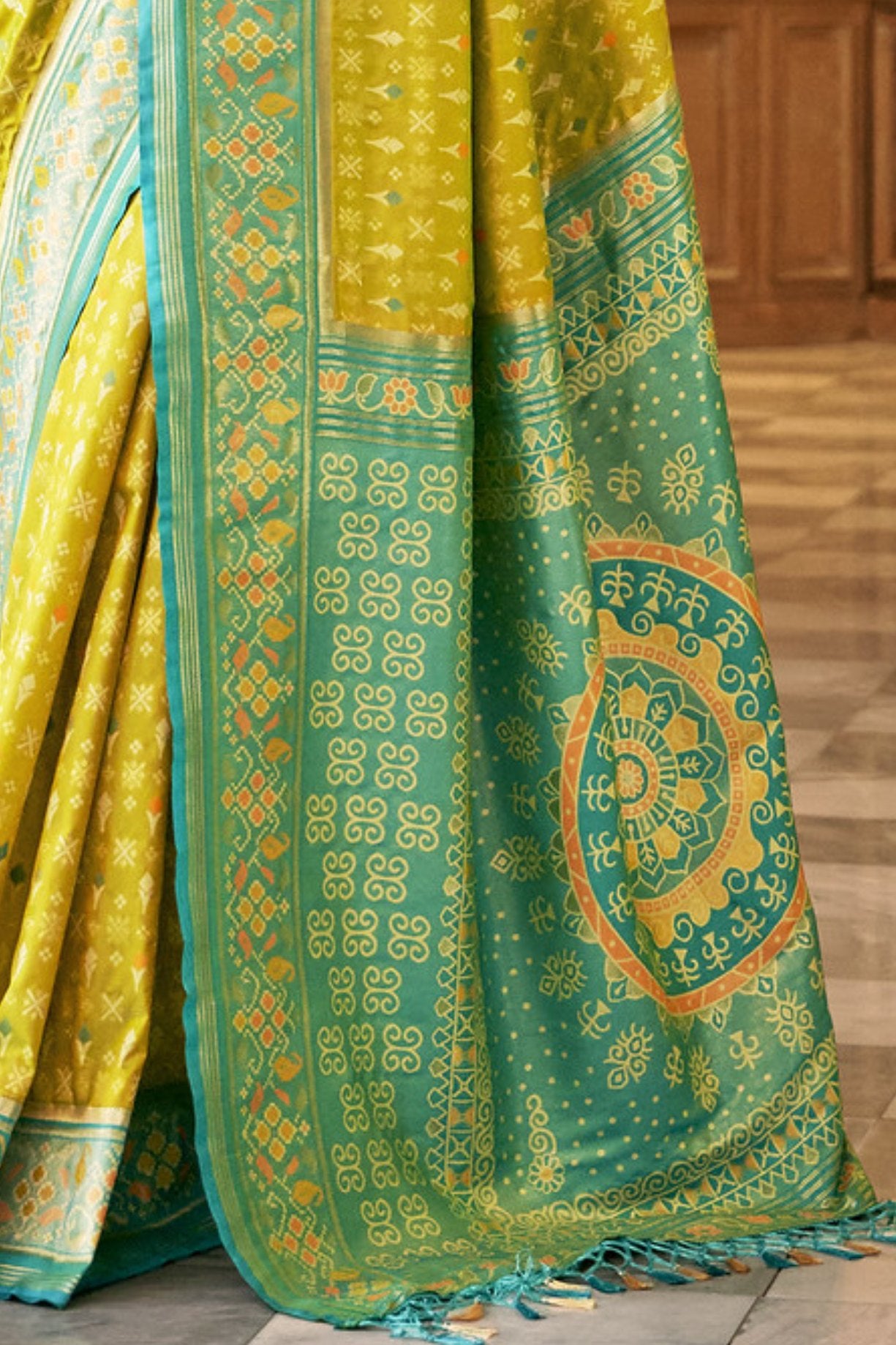 Buy MySilkLove Earls Green Woven Patola Silk Saree Online