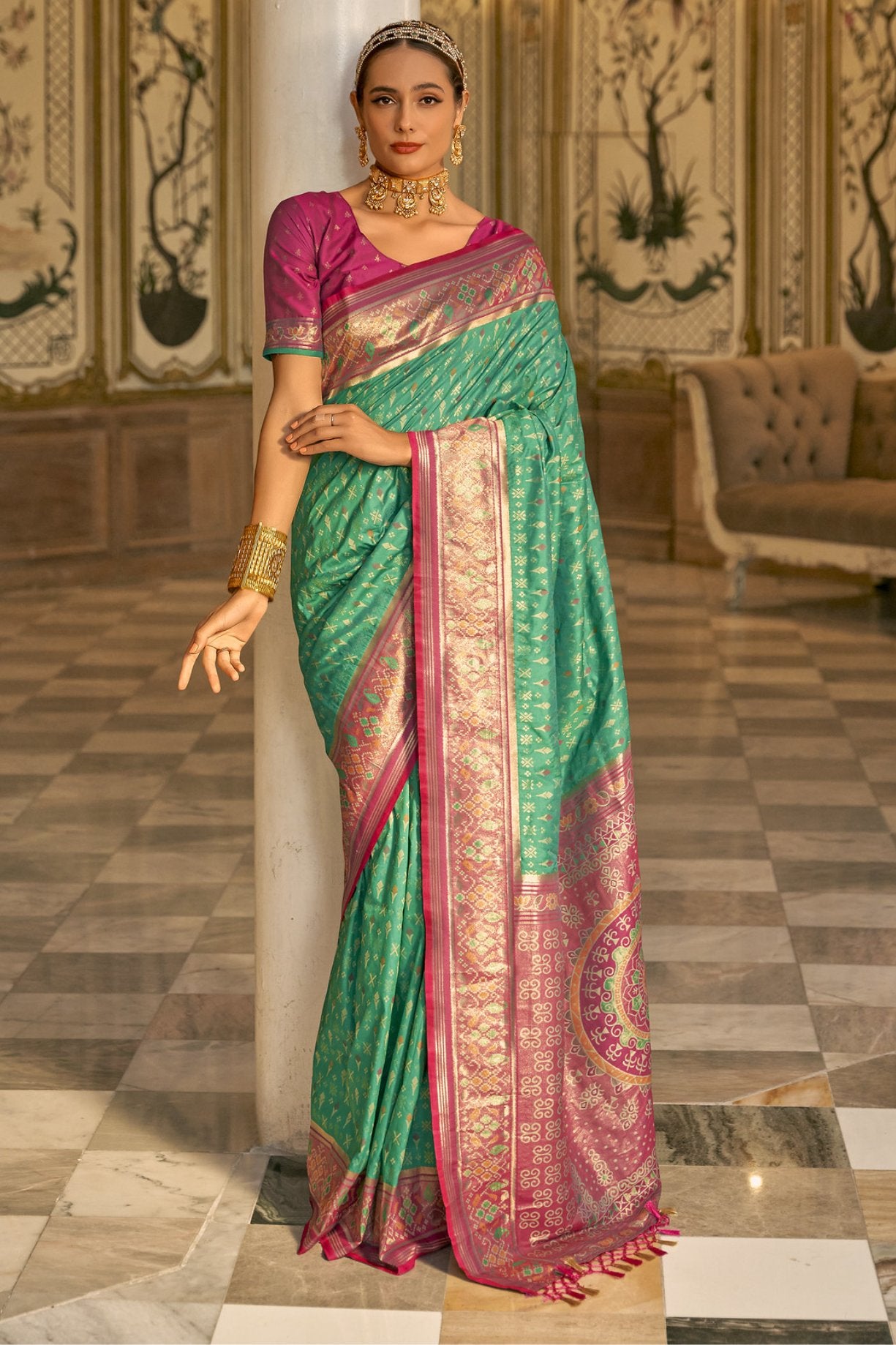 Buy MySilkLove De York Green Woven Patola Silk Saree Online