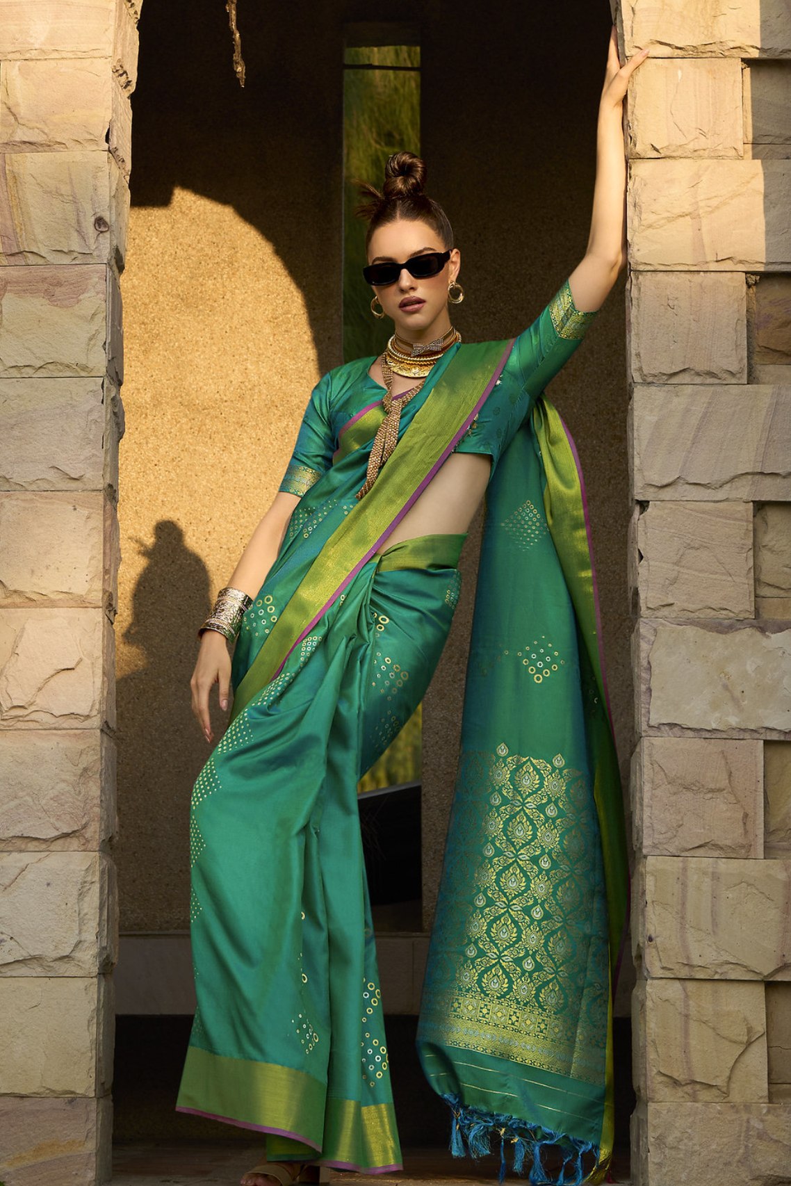 Buy MySilkLove Green Pea Banarasi Handloom Saree Online