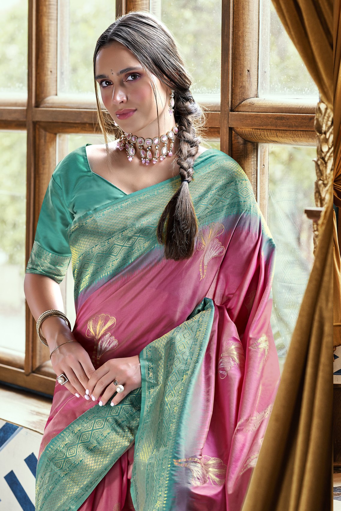 Buy MySilkLove Vin Rouge Pink and Green Zari Woven Banarasi Saree Online