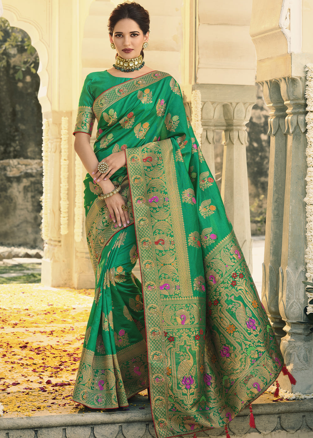 Buy MySilkLove Mountain Meadow Green Woven Banarasi Silk Saree Online