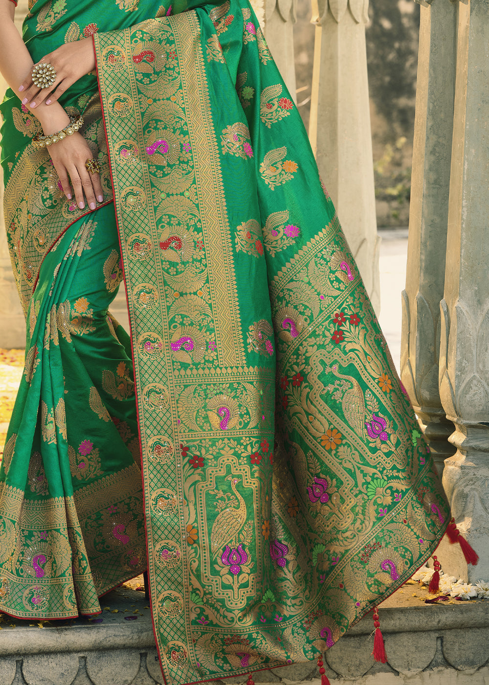 Buy MySilkLove Mountain Meadow Green Woven Banarasi Silk Saree Online