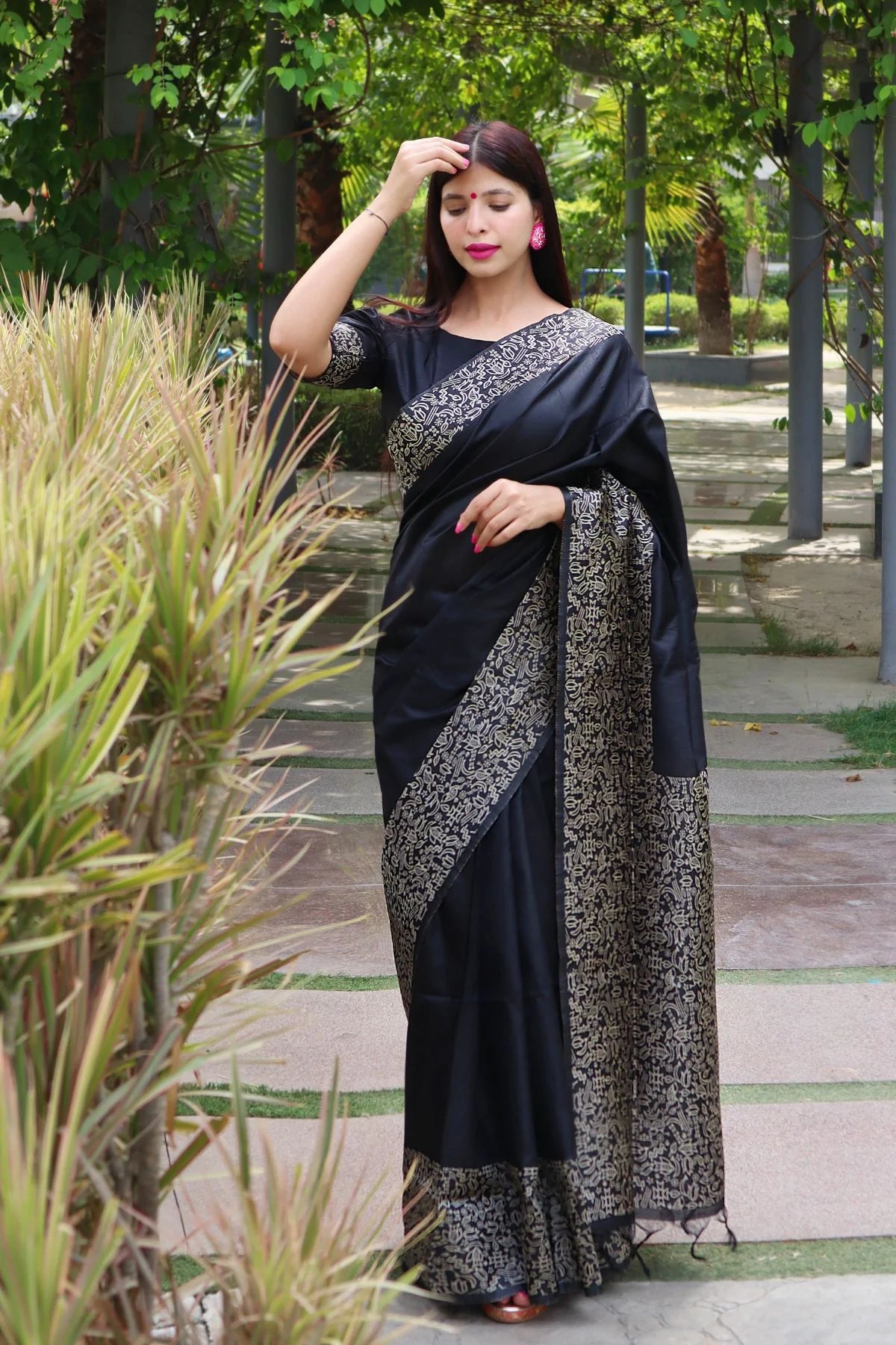 Buy MySilkLove Woodsmoke Black Banarasi Raw Silk Saree Online