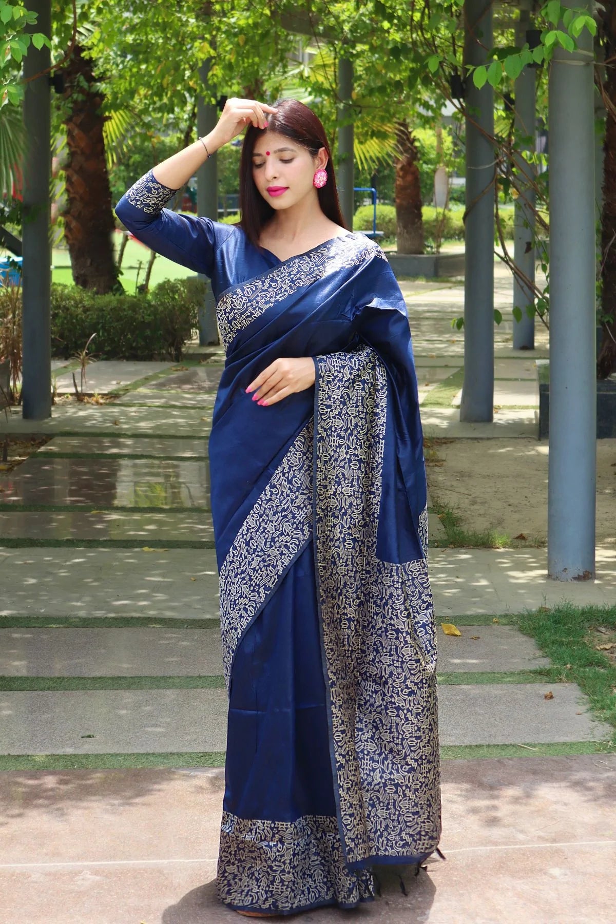 Buy MySilkLove Navy Blue Banarasi Raw Silk Saree Online