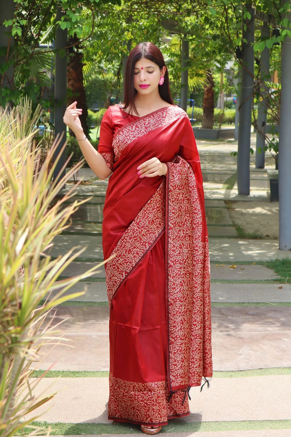 Buy MySilkLove Tamarillo Red Banarasi Raw Silk Saree Online