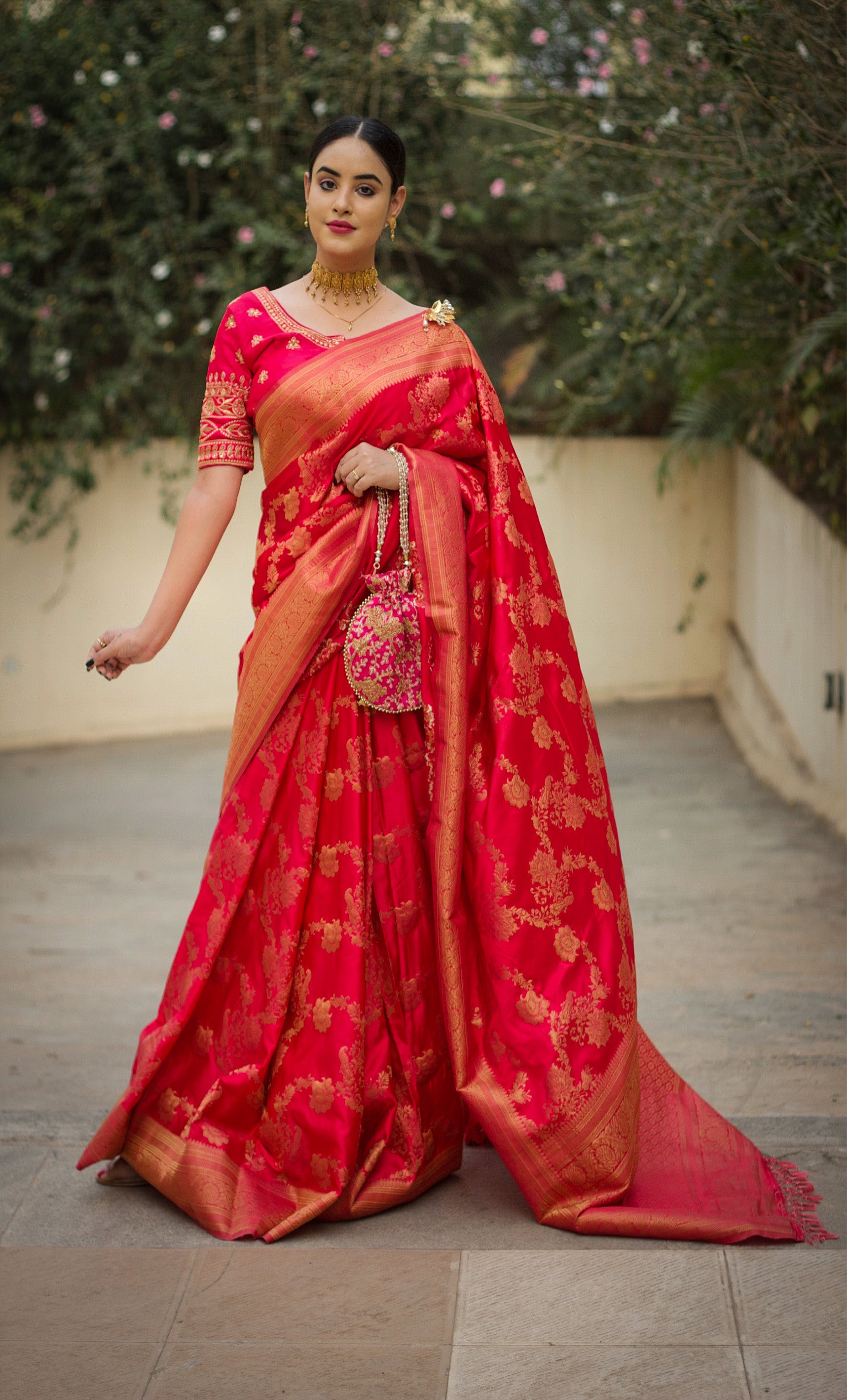 Buy MySilkLove Brick Pink Handloom Woven Banarasi Saree Online