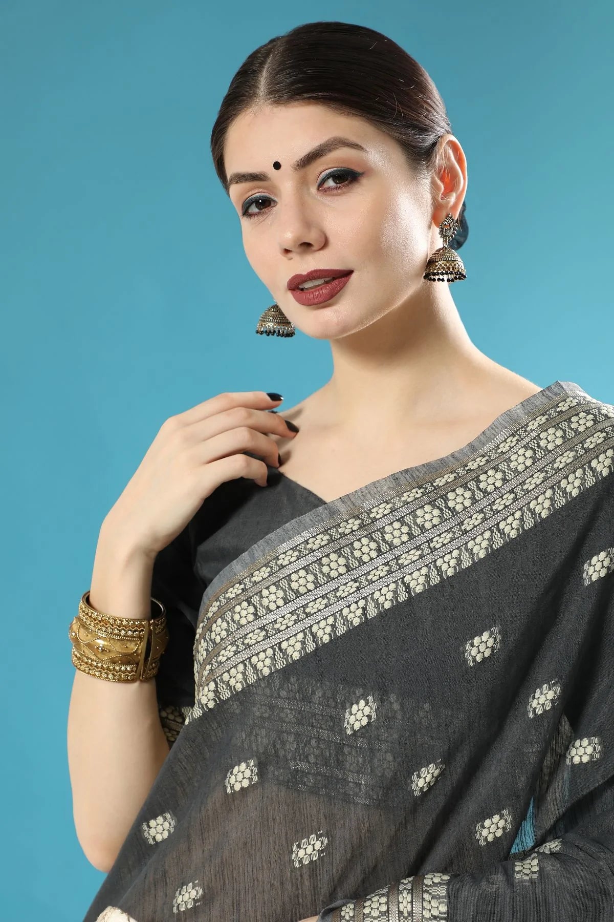 Buy MySilkLove Dune Black Lucknowi Cotton Saree Online