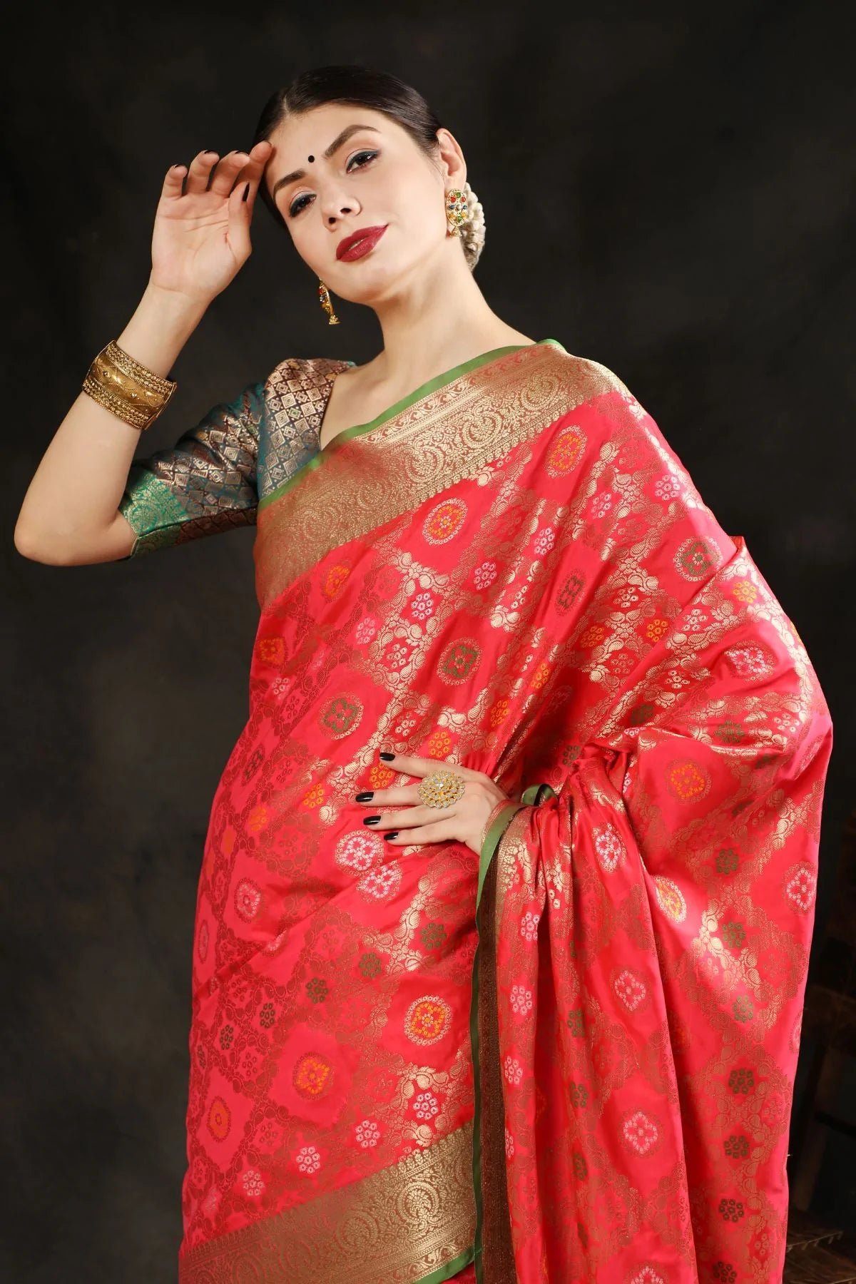 Buy MySilkLove Tulip Bean Pink Woven Banarasi Silk Saree Online